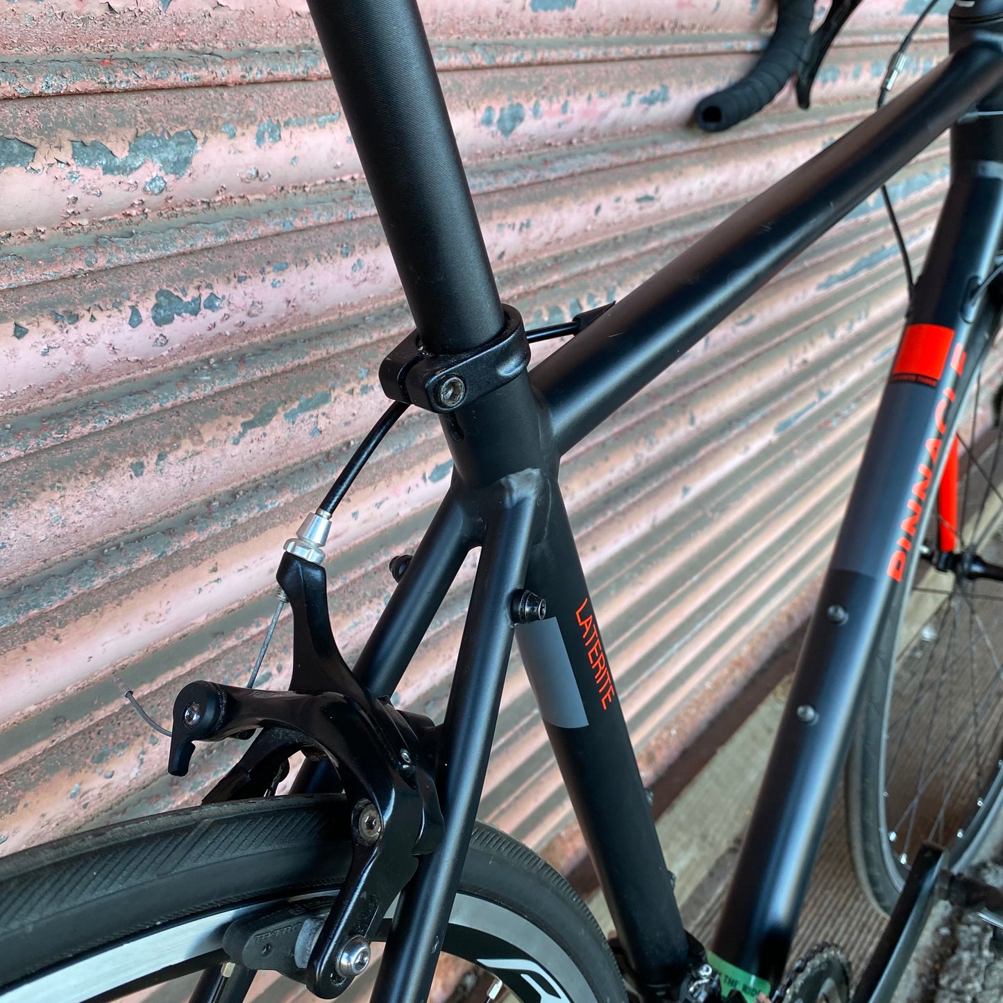 Pinnacle Laterite 105 Aluminium Road Bike - 54cm