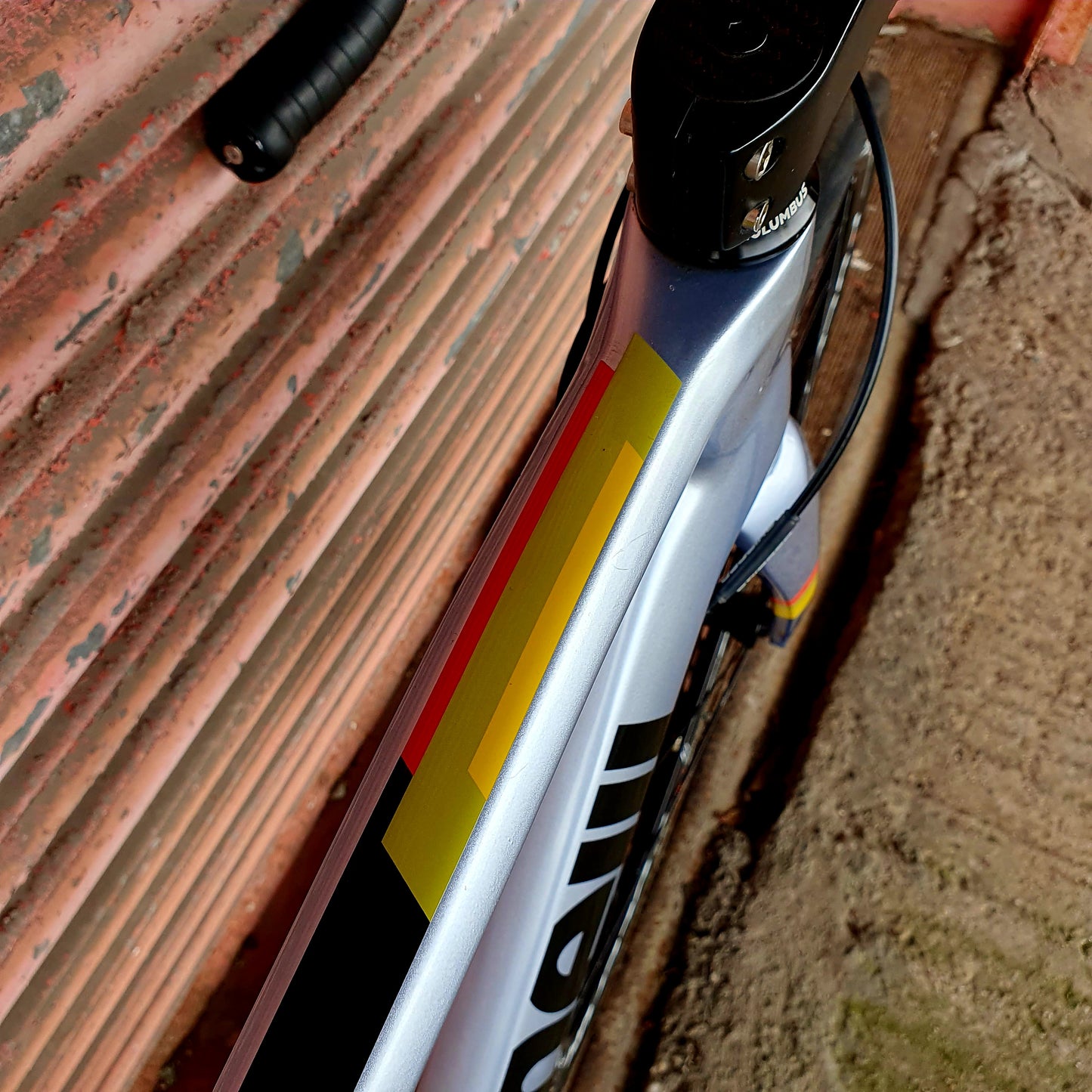 Cinelli Superstar Ultegra Carbon Disc Road Bike - 54cm