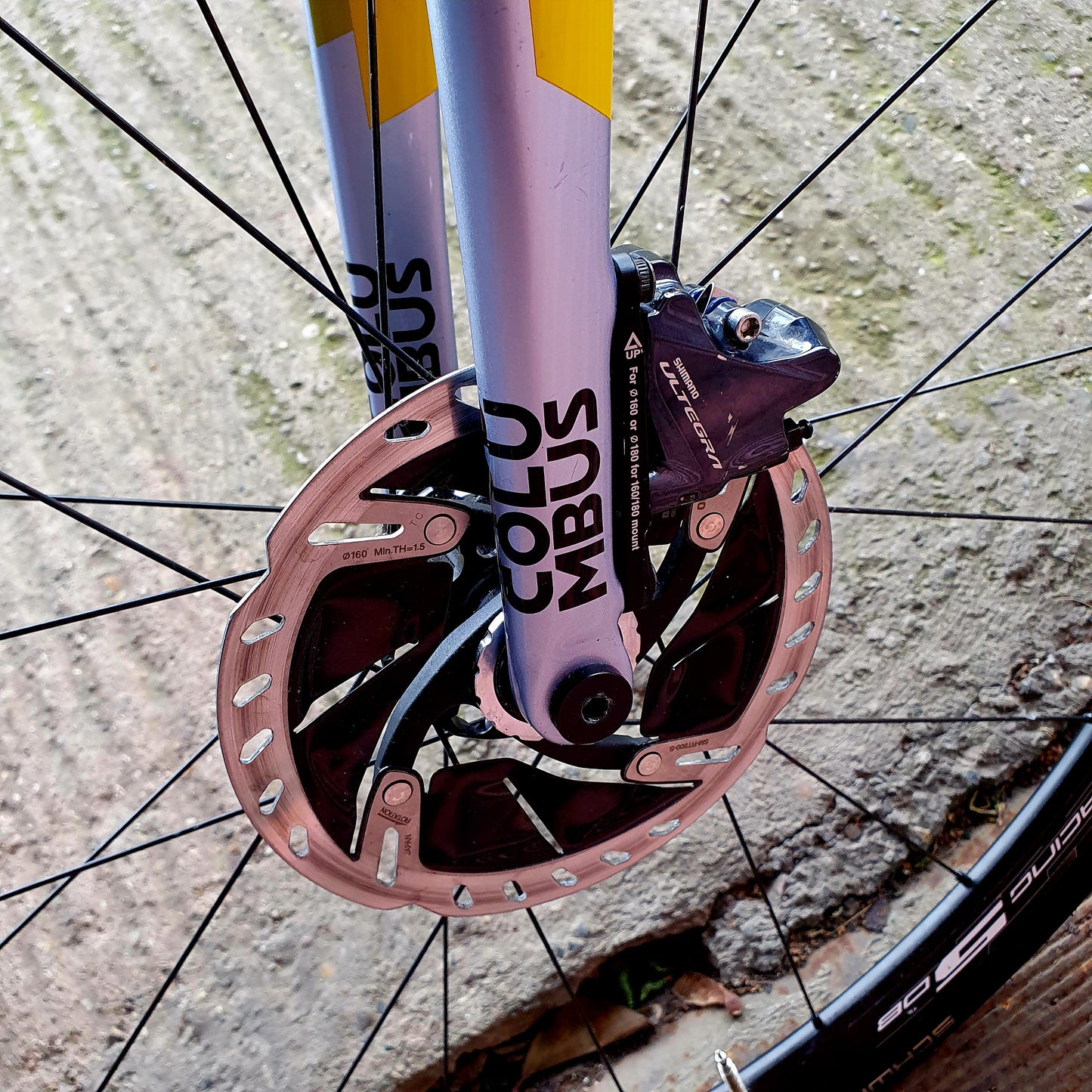 Cinelli Superstar Ultegra Carbon Disc Road Bike - 54cm