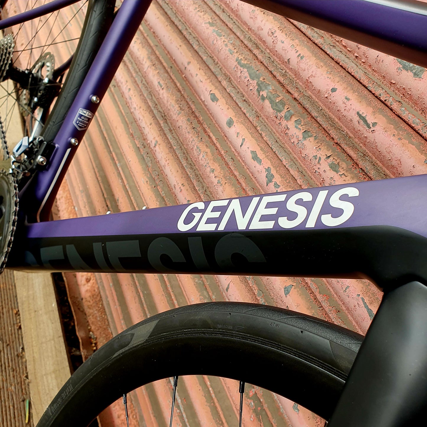 Genesis Zero Disc 105 11 speed Carbon Disc Road Bike - Small 52cm