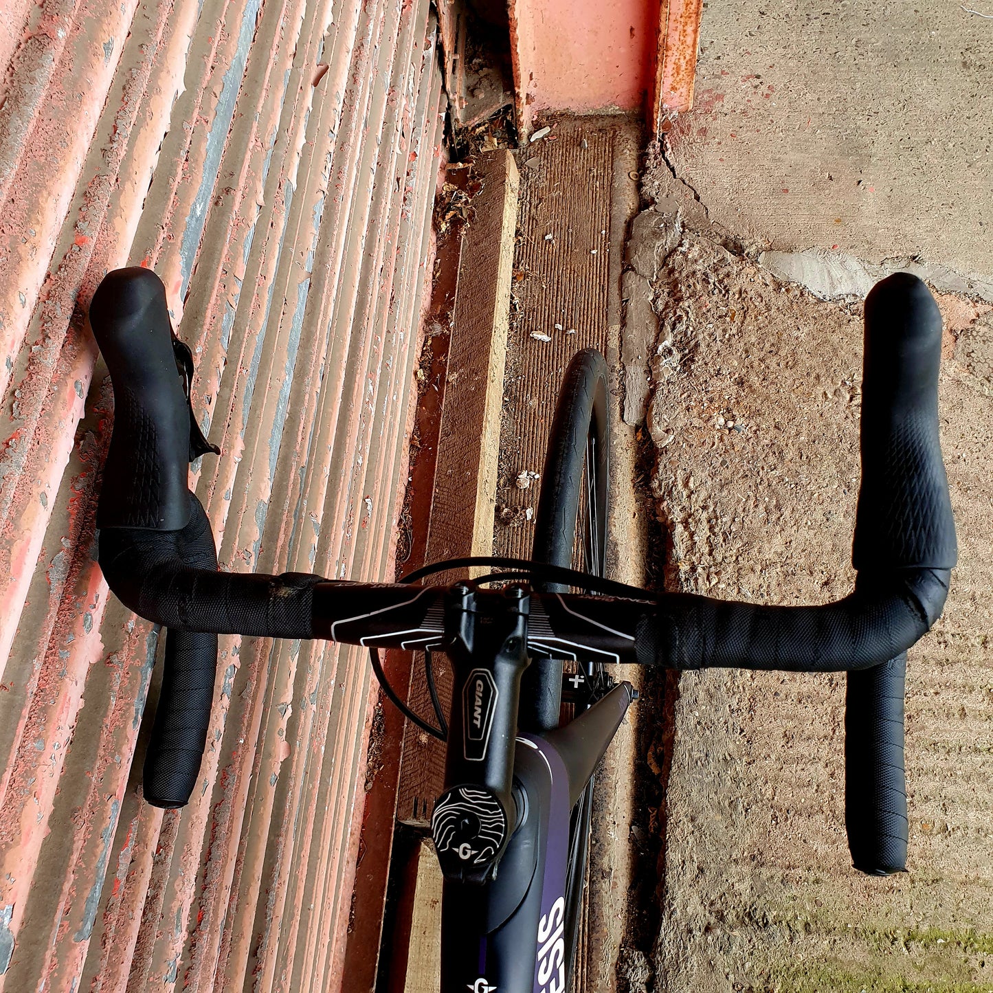 Genesis Zero Disc 105 11 speed Carbon Disc Road Bike - Small 52cm