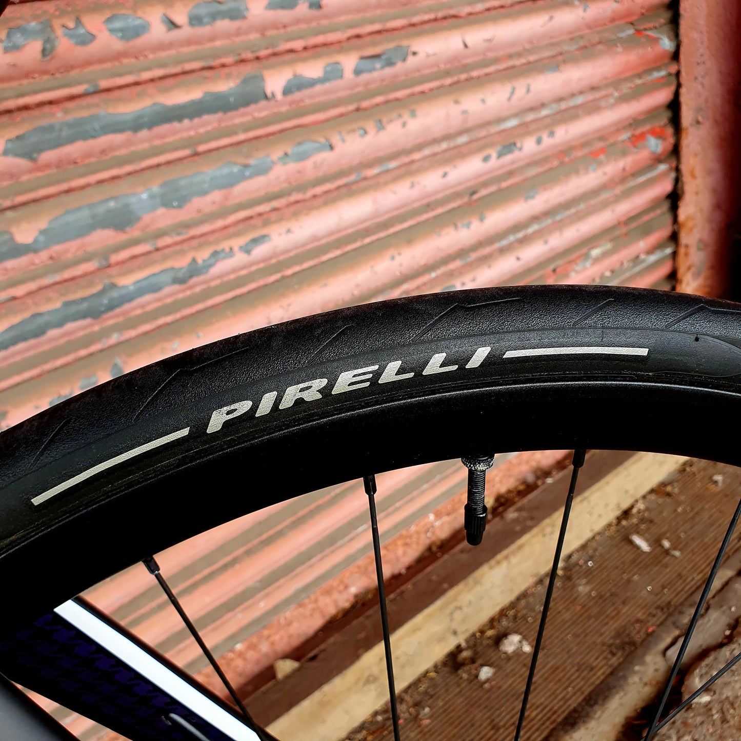 Genesis Zero Disc 105 11 speed Carbon Disc Road Bike - Small 52cm