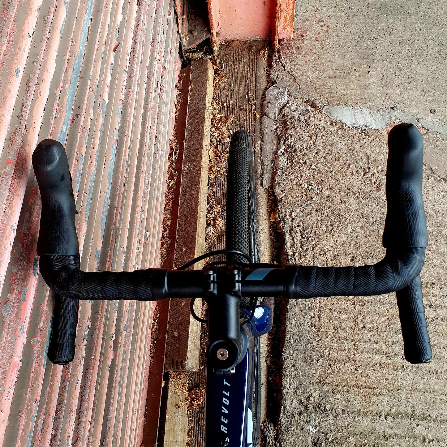 Giant Revolt Advanced Pro GRX Disc Carbon Gravel Road Bike - S 52cm