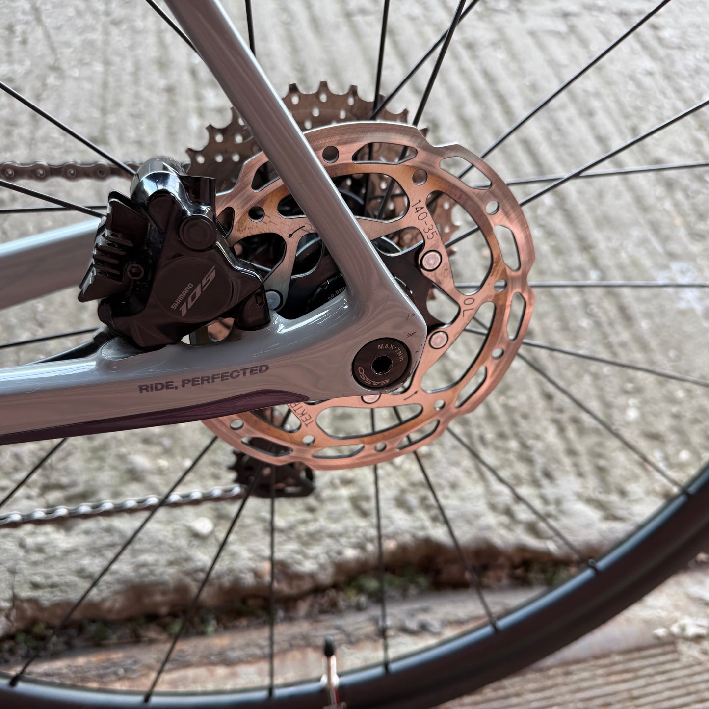 Basso Astra Shimano 105 Di2 Carbon Disc Road Bike - XL 58cm
