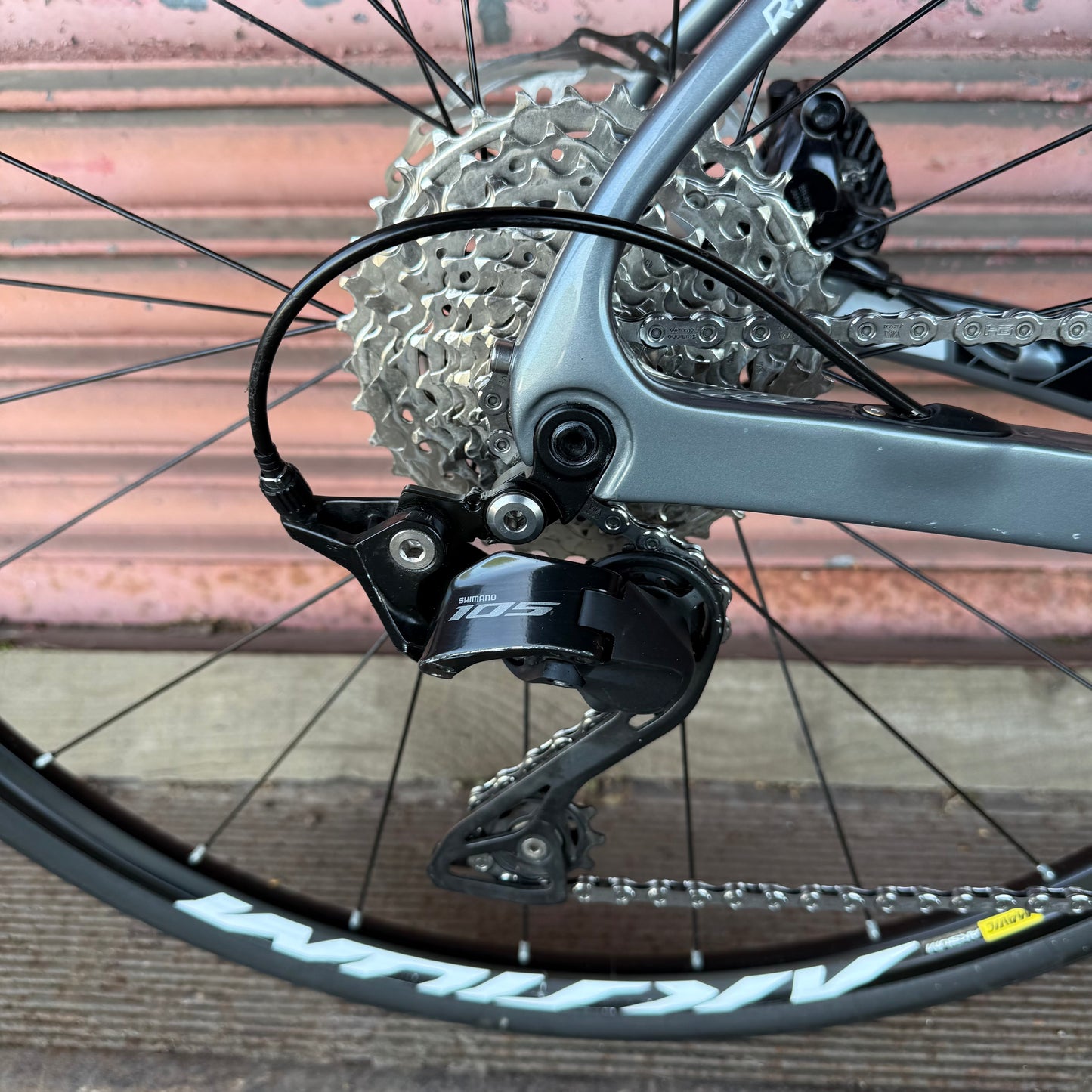 Ribble R872 Shimano 105 12 speed Carbon Disc Road Bike - 54cm