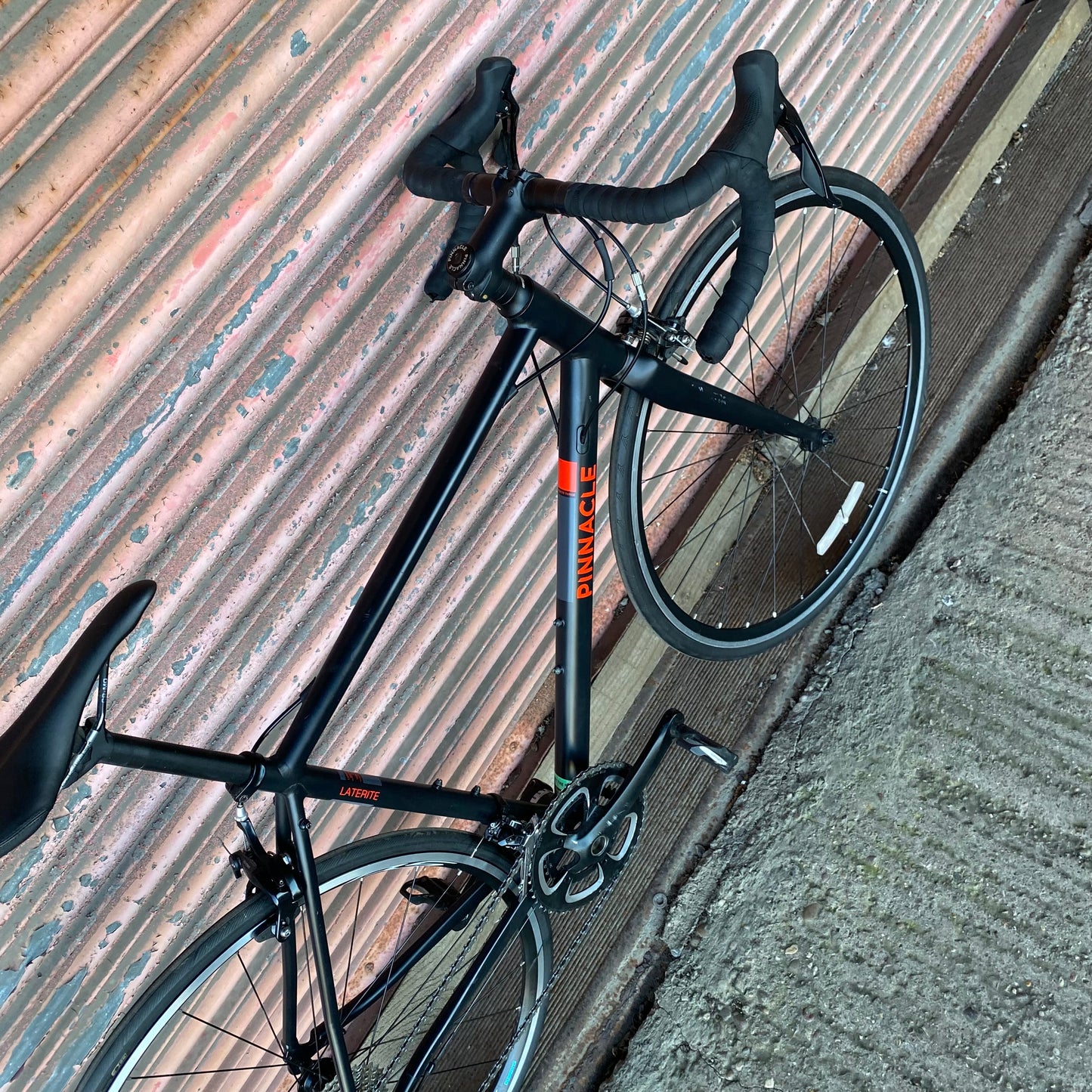 Pinnacle Laterite 105 Aluminium Road Bike - 54cm