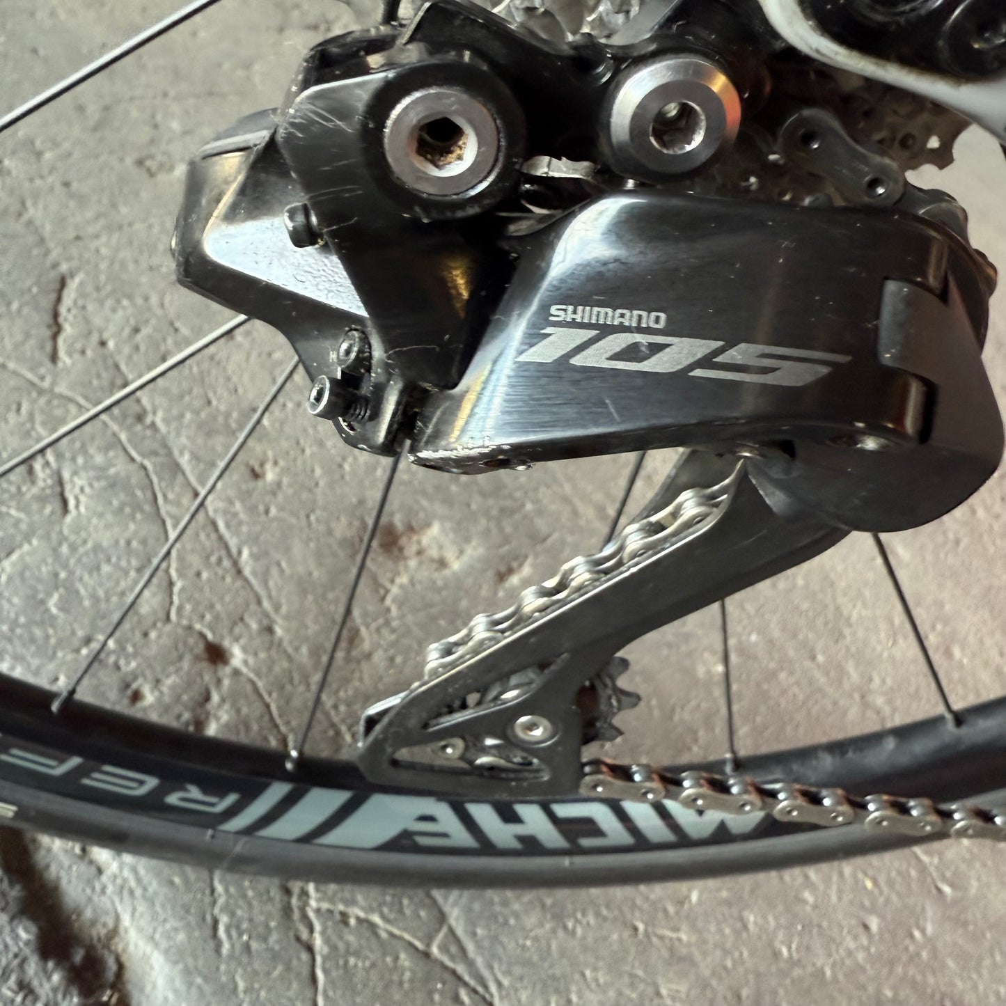 Basso Astra Shimano 105 Di2 Carbon Disc Road Bike - XL 58cm