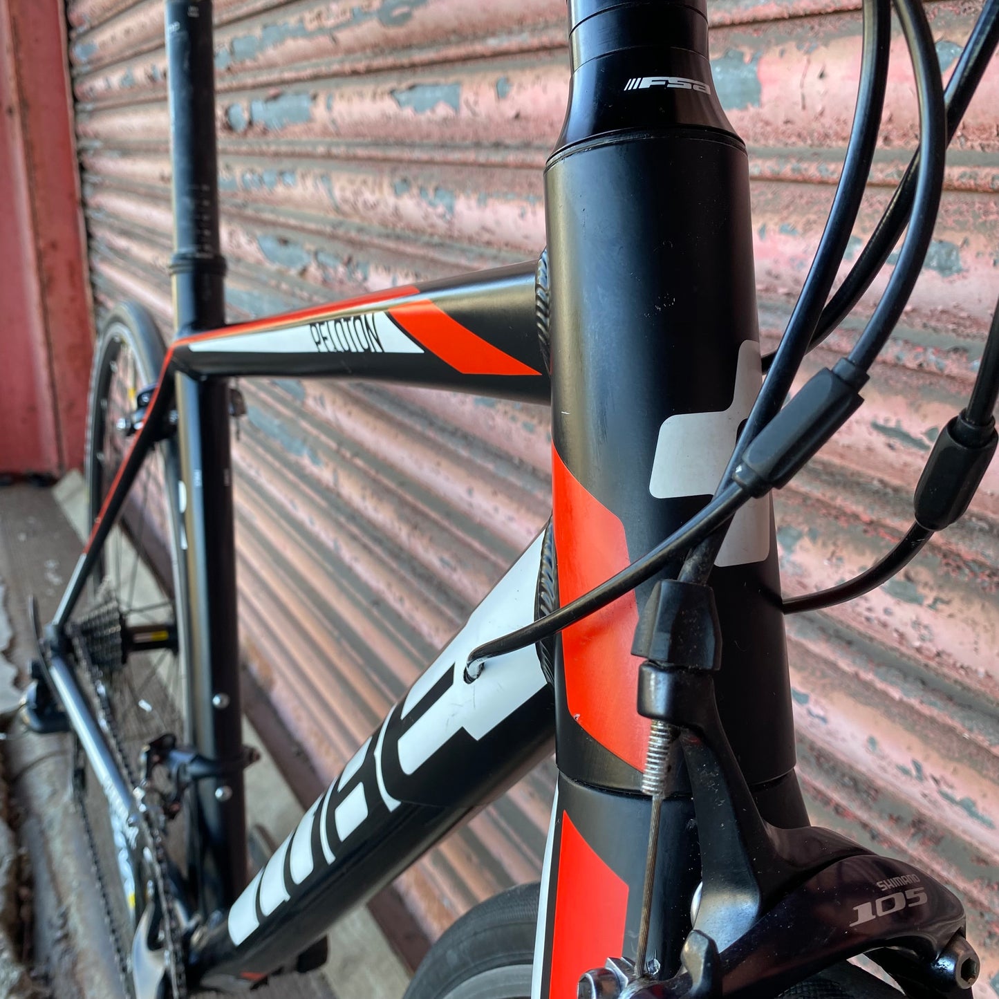Cube Peloton Aluminium Shimano 105 Road Bike - 53cm