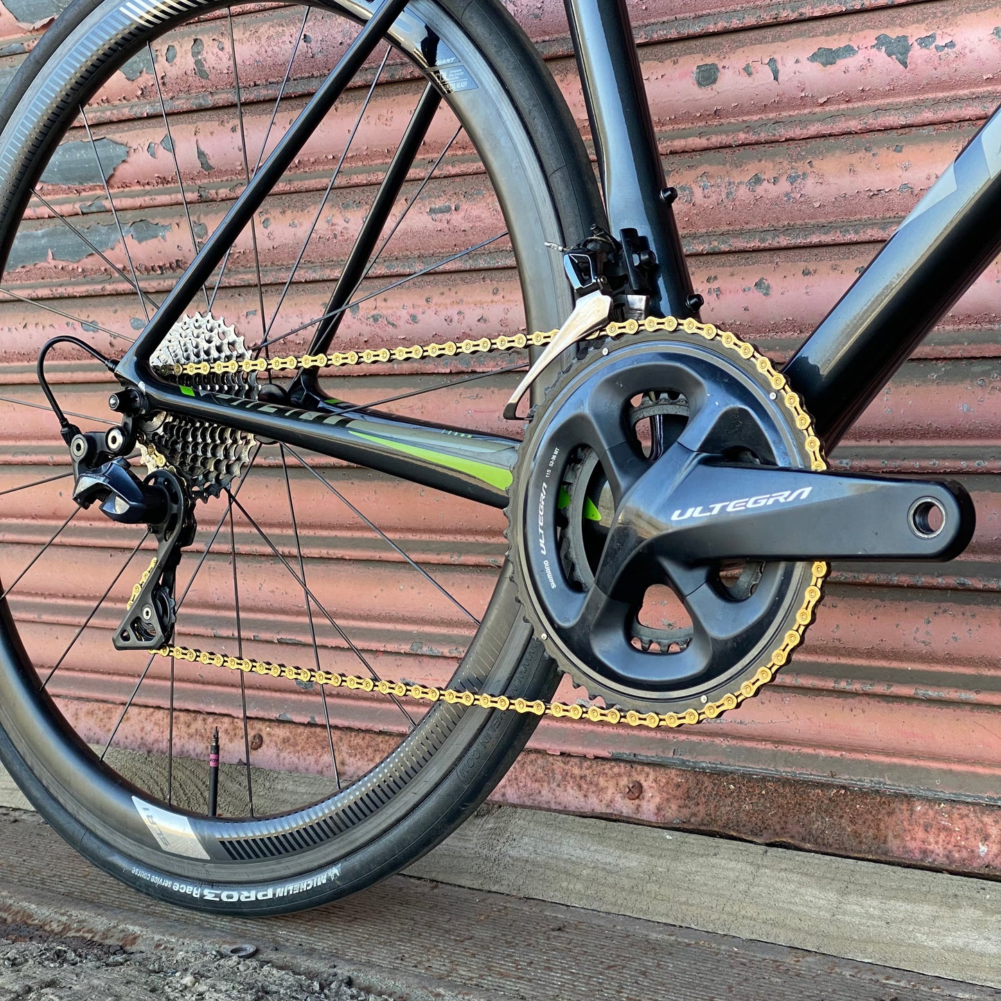 Giant TCR Advanced Pro Ultegra Carbon Road Bike - M/L 56cm