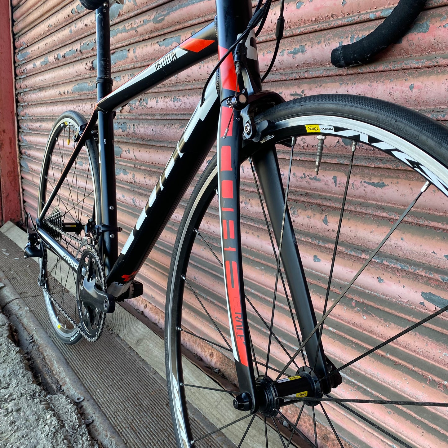Cube Peloton Aluminium Shimano 105 Road Bike - 53cm
