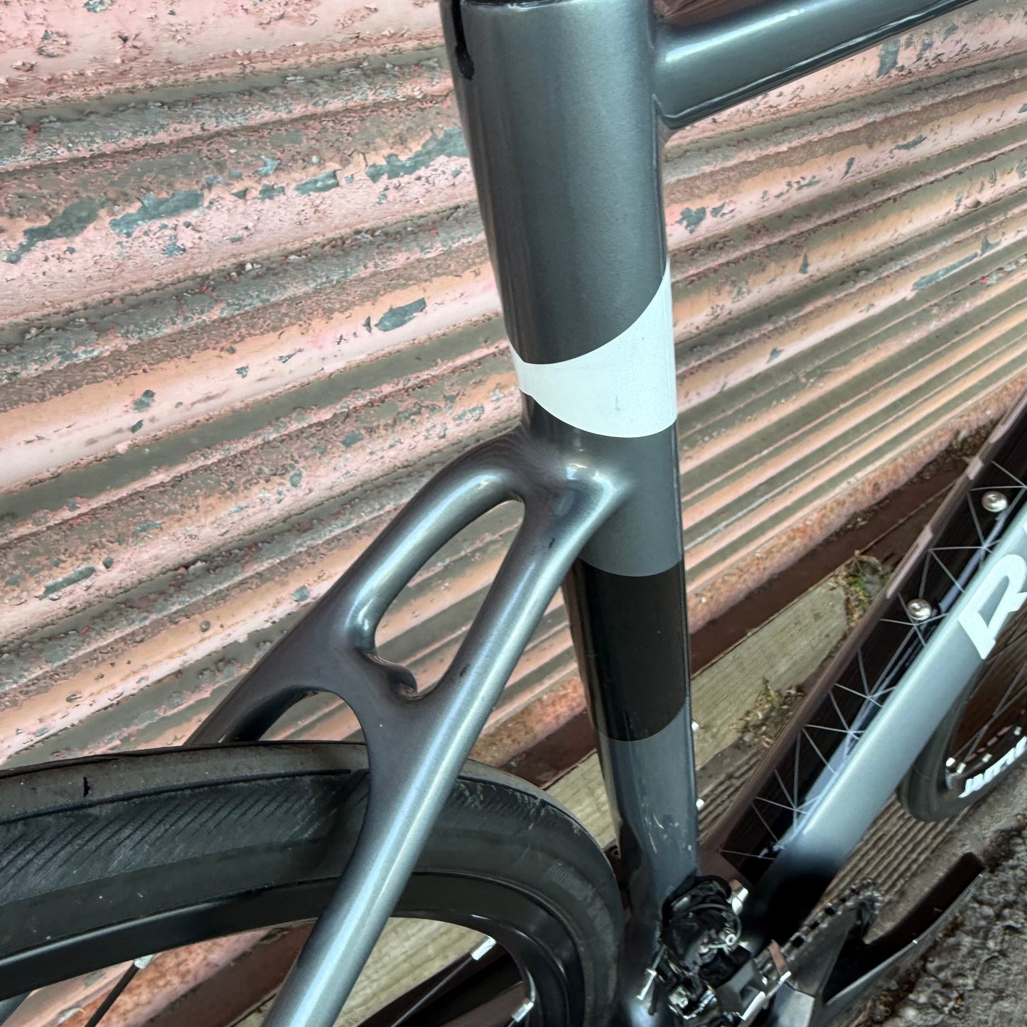 Ribble R872 Shimano 105 12 speed Carbon Disc Road Bike - 54cm