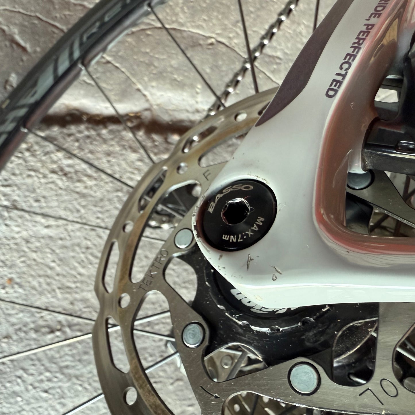 Basso Astra Shimano 105 Di2 Carbon Disc Road Bike - XL 58cm
