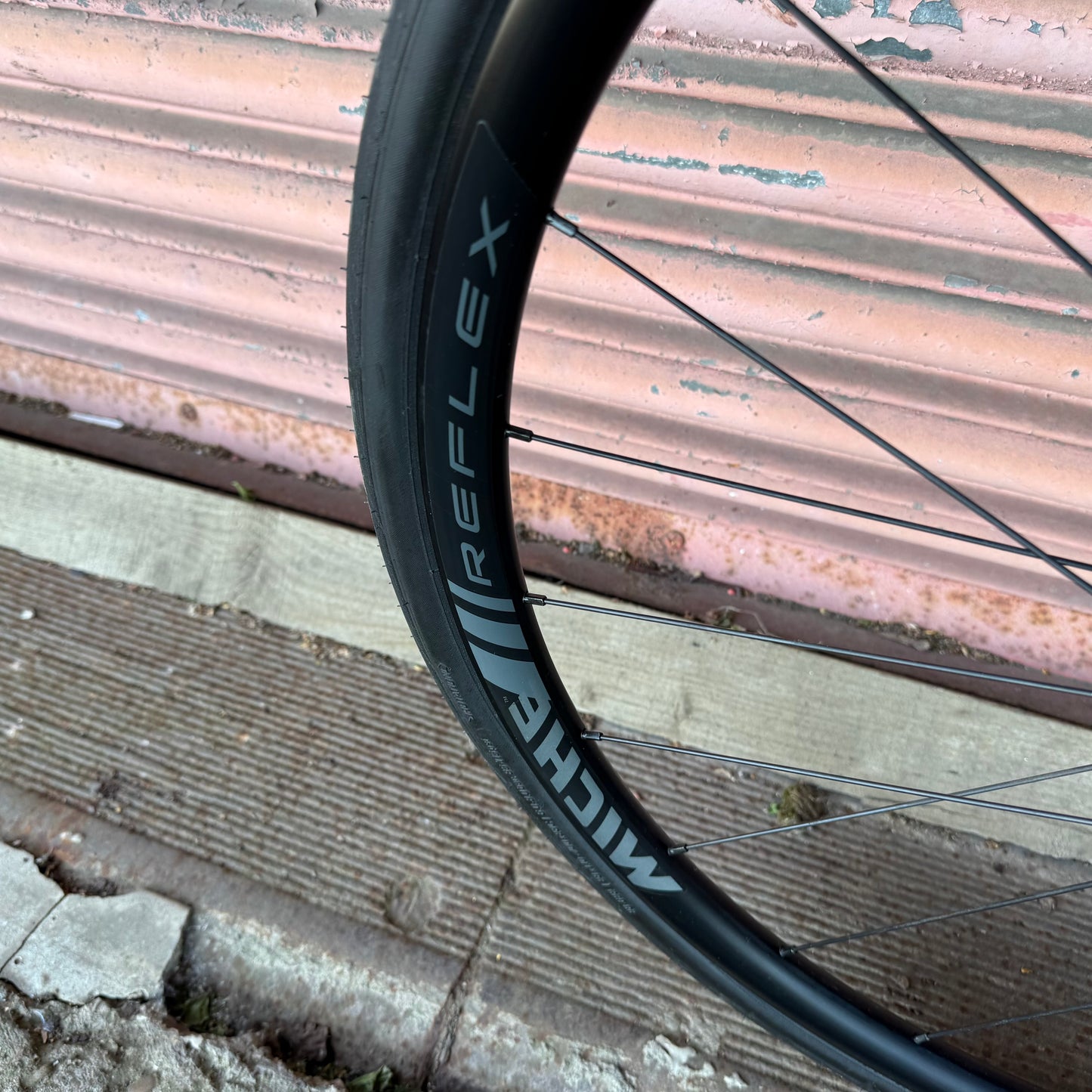 Basso Astra Shimano 105 Di2 Carbon Disc Road Bike - XL 58cm