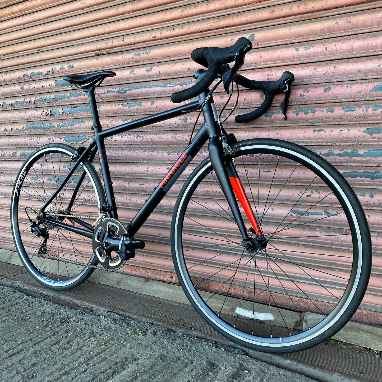 Pinnacle Laterite 105 Aluminium Road Bike - 54cm