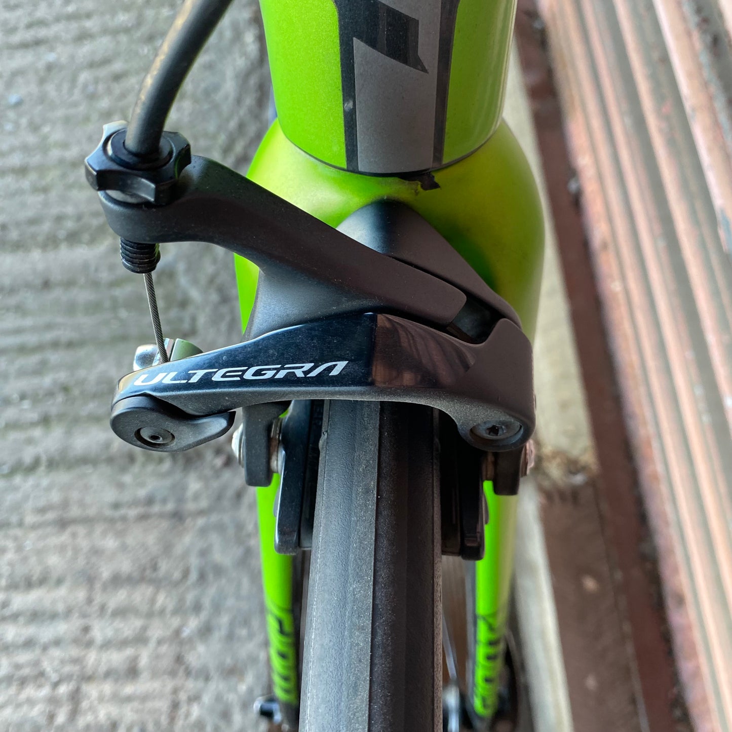 Giant TCR Advanced Pro Ultegra Carbon Road Bike - M/L 56cm