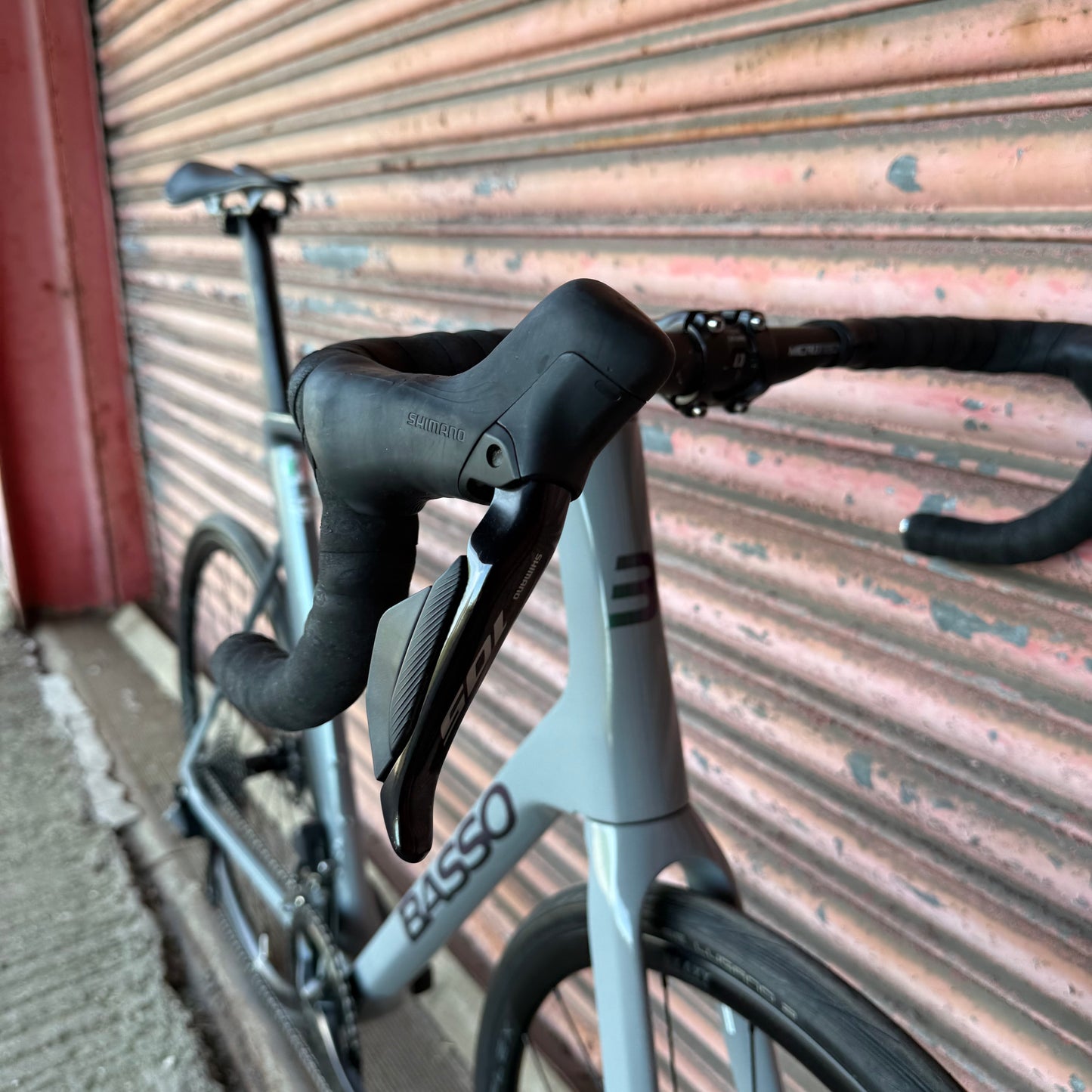 Basso Astra Shimano 105 Di2 Carbon Disc Road Bike - XL 58cm