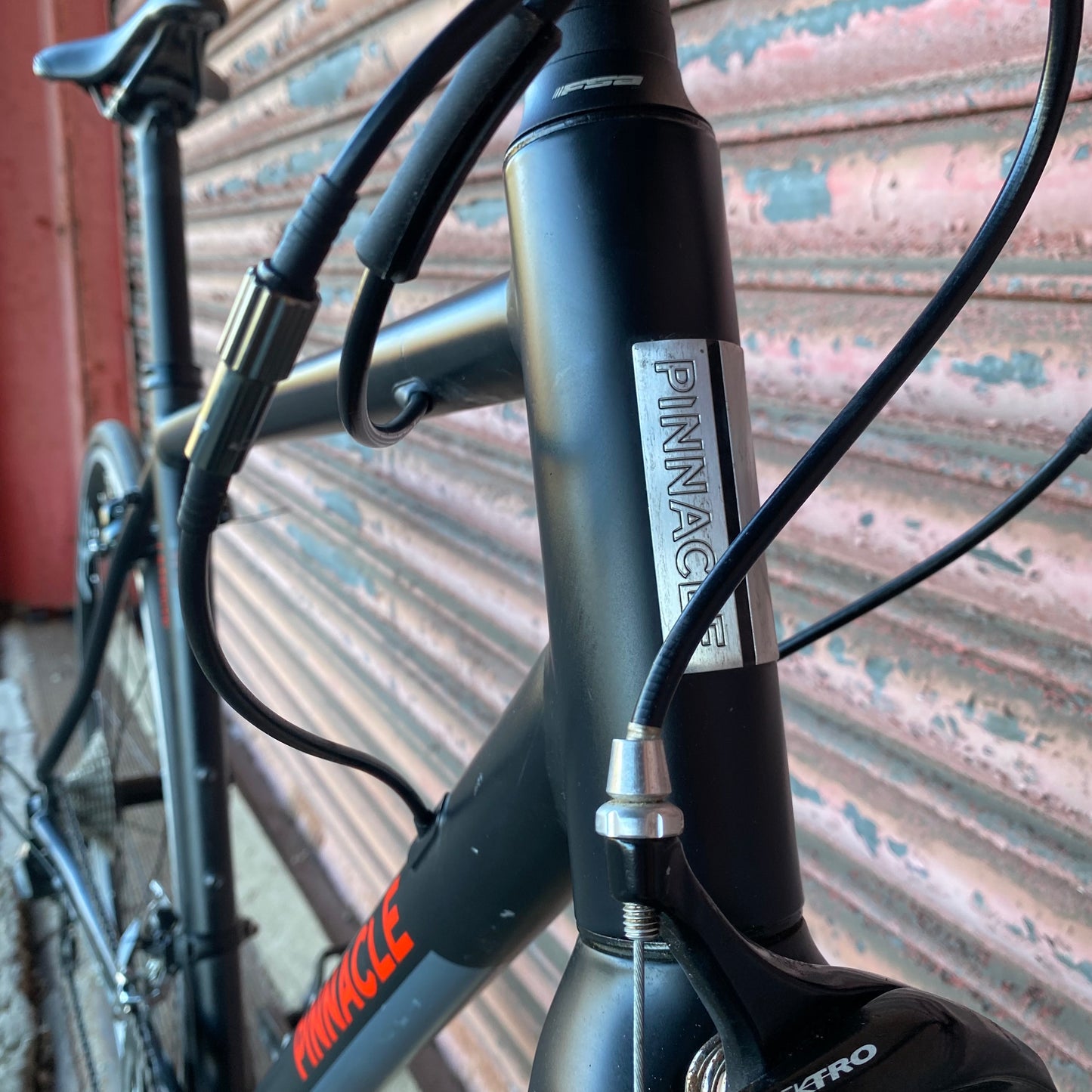 Pinnacle Laterite 105 Aluminium Road Bike - 54cm