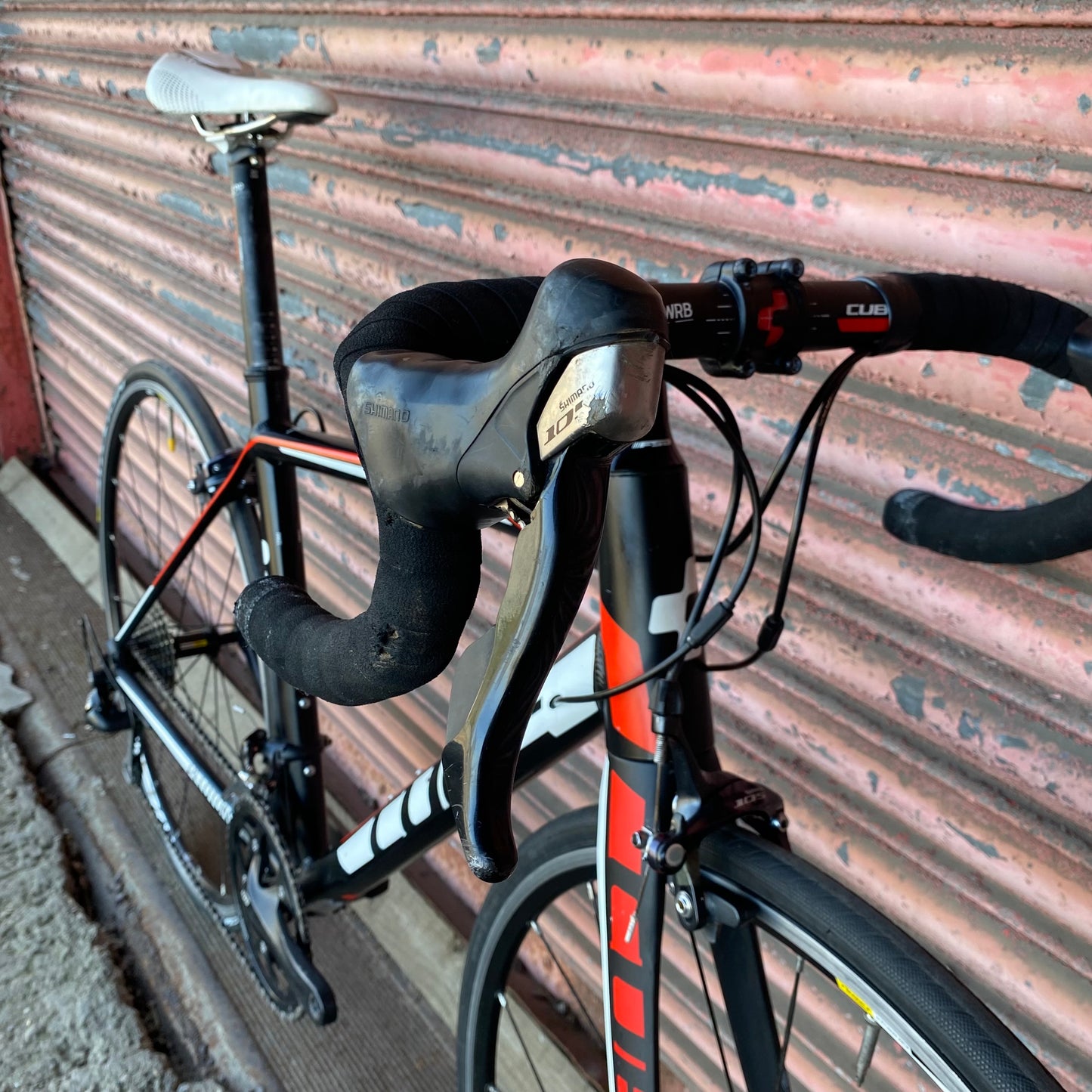 Cube Peloton Aluminium Shimano 105 Road Bike - 53cm