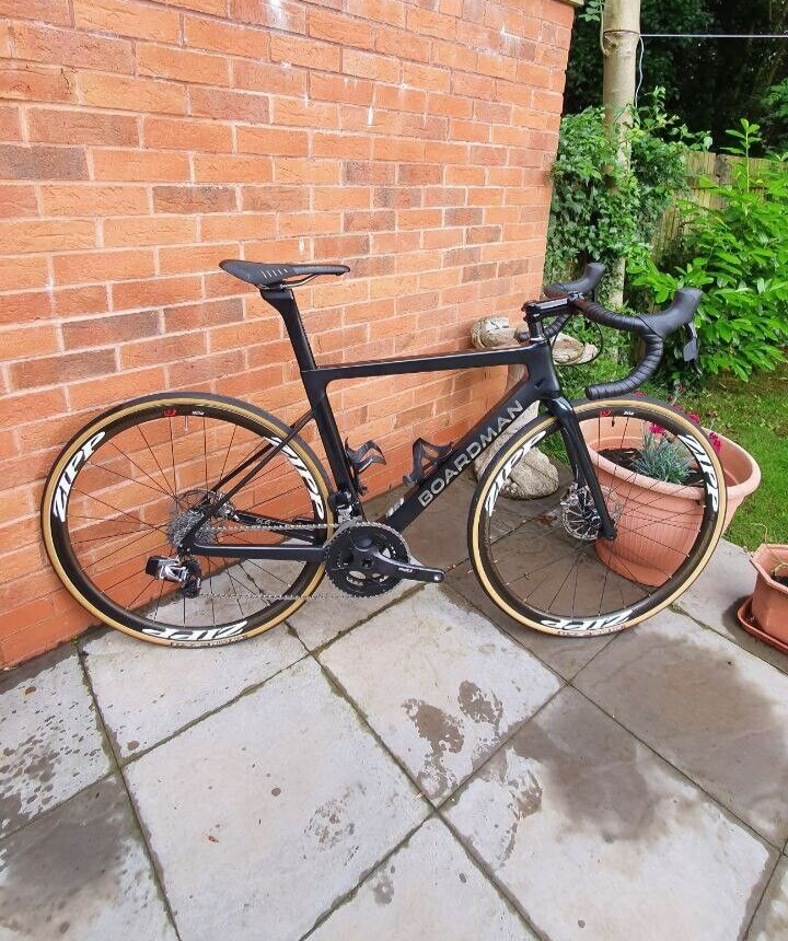 Boardman SLR 9.8 SRAM RED eTap Carbon Disc Road Bike Zipp Wheels