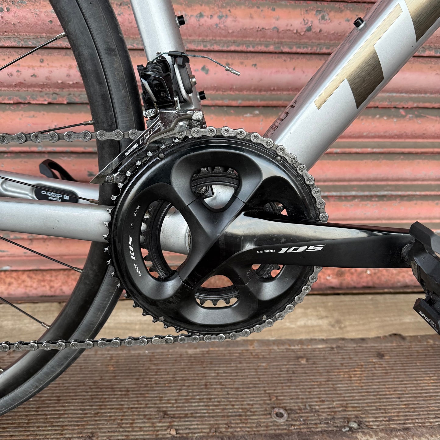 Trek Emonda SL5 Shimano 105 Carbon Disc Road Bike - 54cm