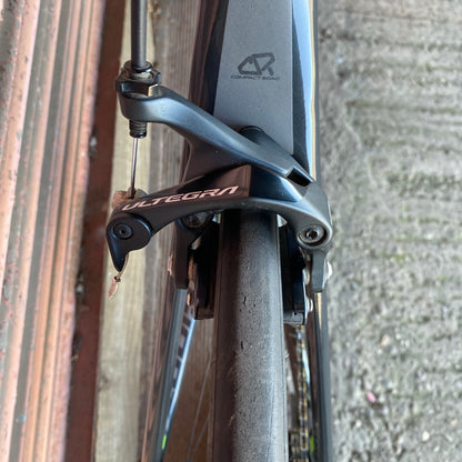Giant TCR Advanced Pro Ultegra Carbon Road Bike - M/L 56cm