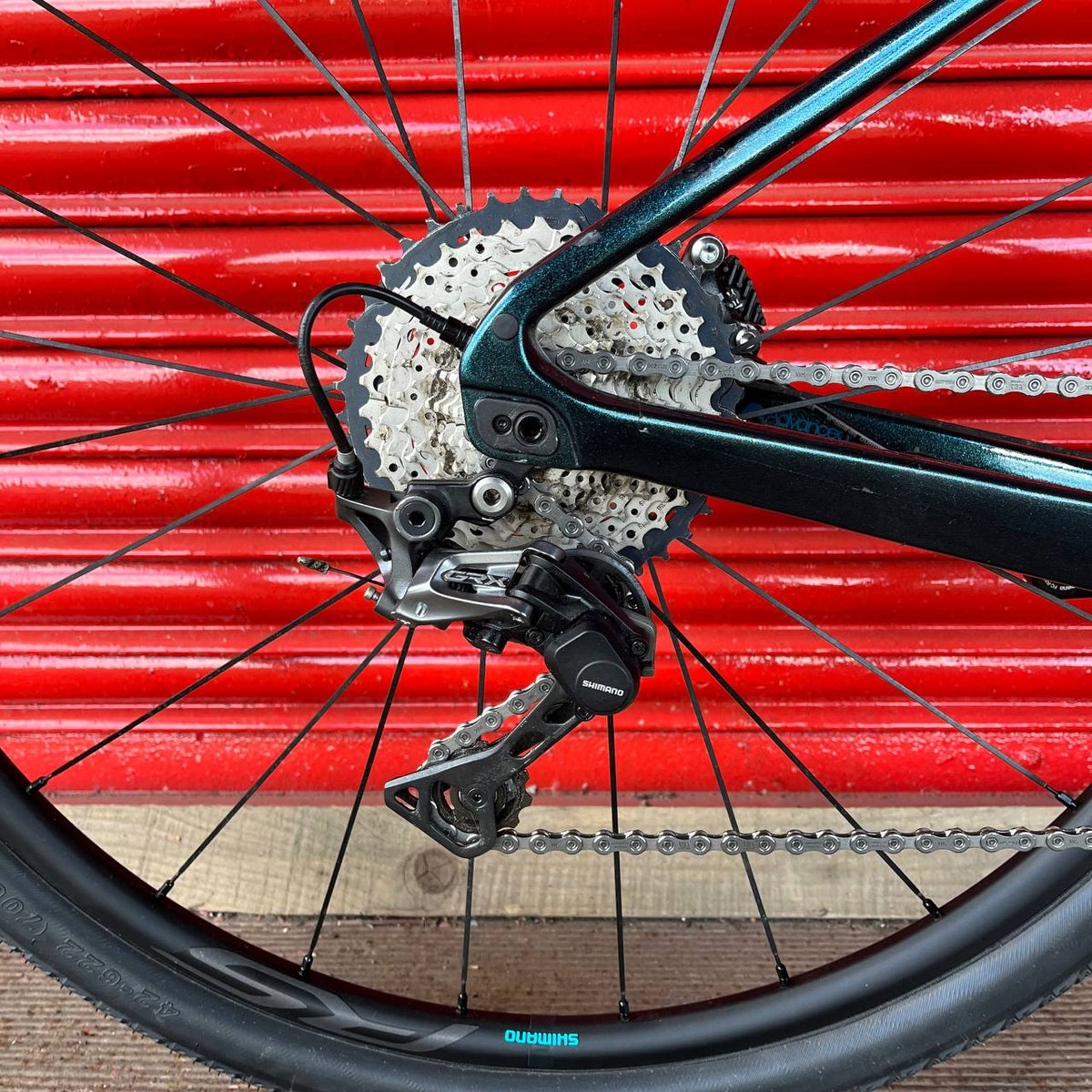 Giant Revolt Advanced 2 Shimano GRX 800 Carbon Gravel Bike Disc Medium 700c 2022