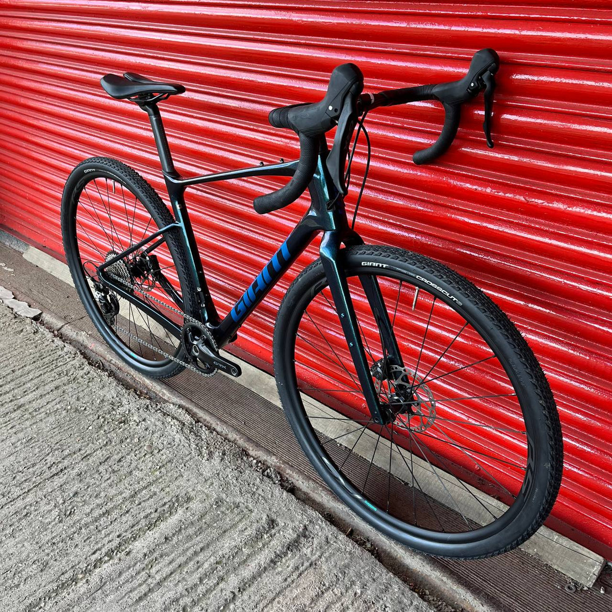 Giant Revolt Advanced 2 Shimano GRX 800 Carbon Gravel Bike Disc Medium 700c 2022