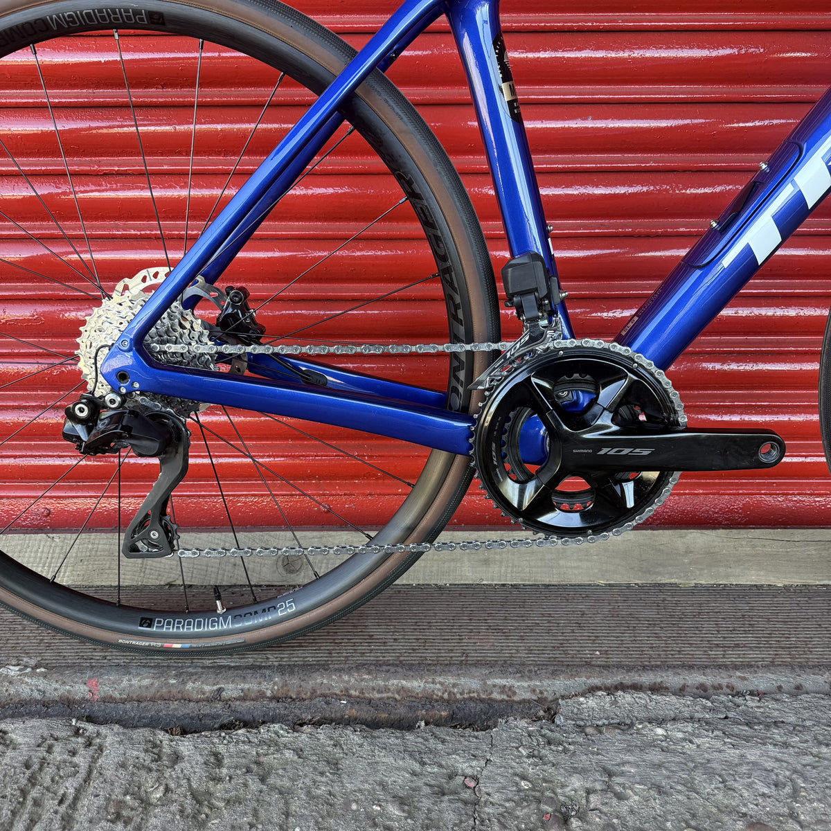 Trek Domane SL 6 Gen 4 Shimano 105 Di2 Carbon Road Bike 52cm 2024