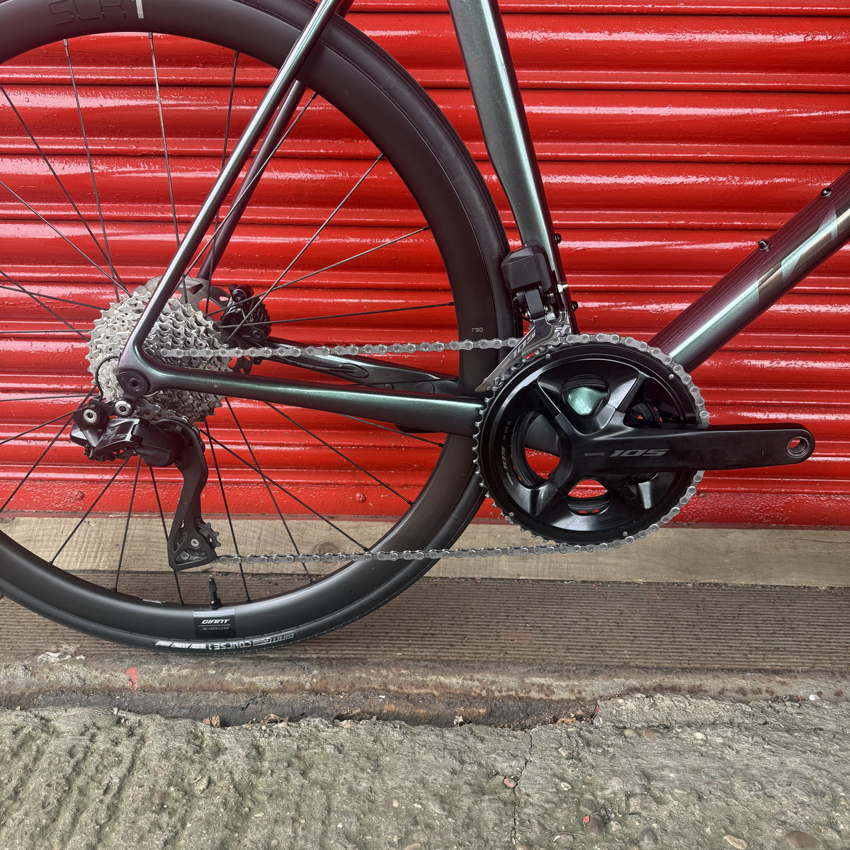 Giant TCR Advanced Pro Disc 1 Di2 Shimano 105 Carbon Road Bike XL 2024
