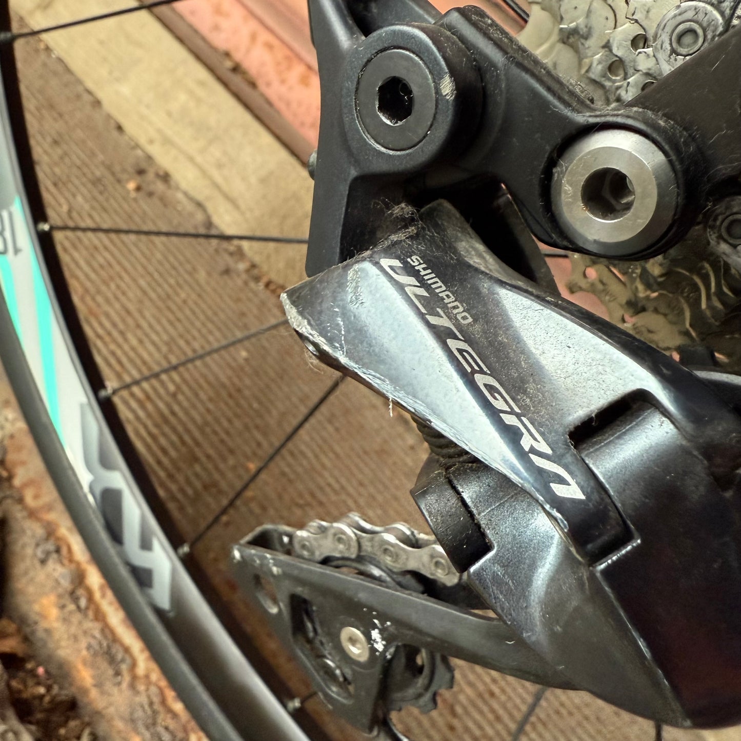 Bianchi Sprint Ultegra Carbon Disc Road Bike - 55cm