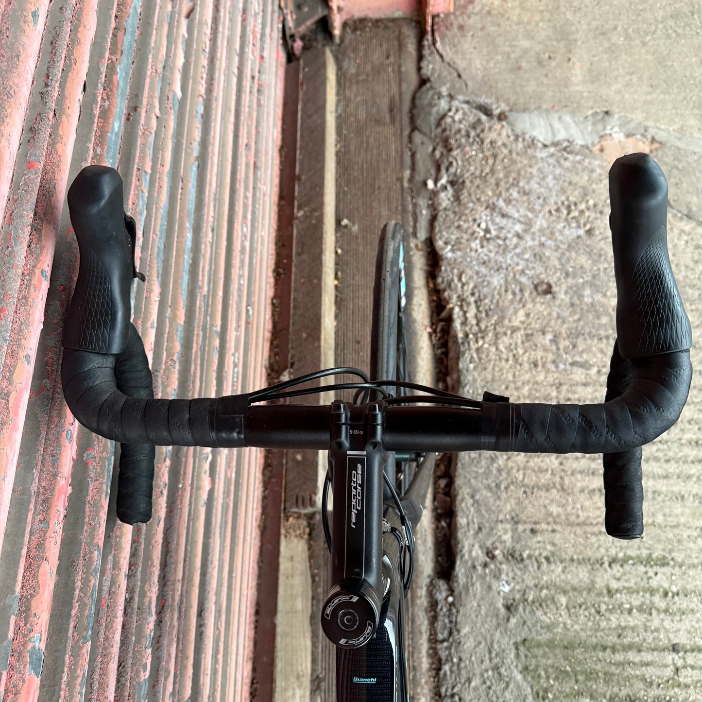 Bianchi Sprint Ultegra Carbon Disc Road Bike - 55cm