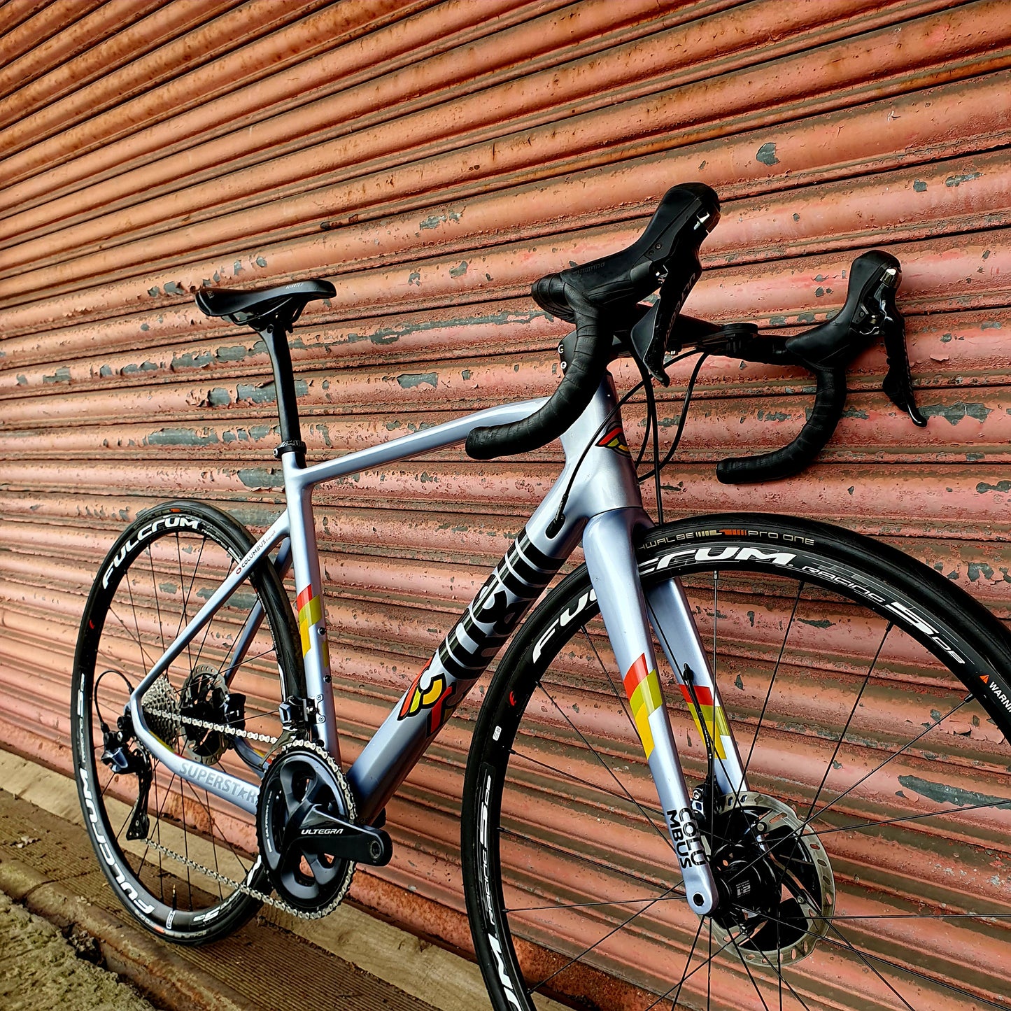 Cinelli Superstar Ultegra Carbon Disc Road Bike - 54cm