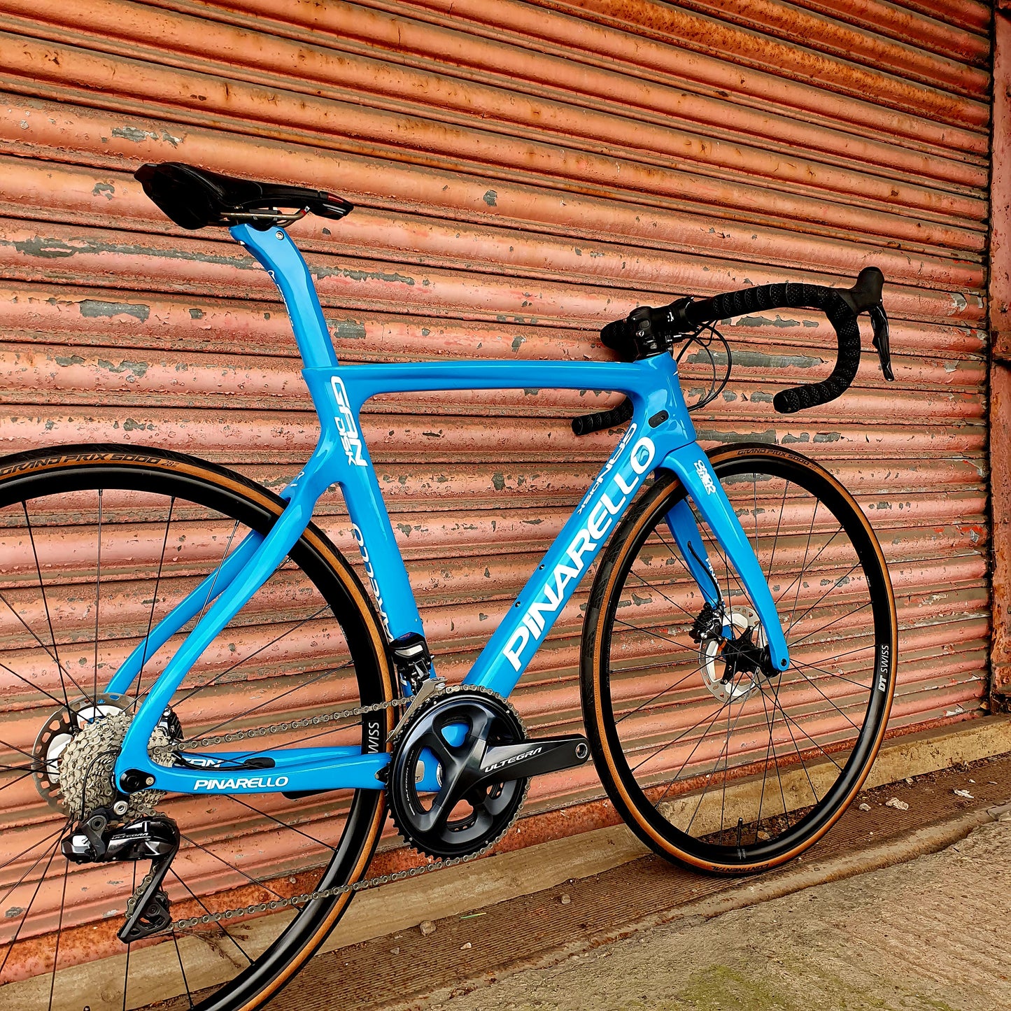 Pinarello Gan Disk Ultegra Di2 Disc Carbon Road Bike - 53cm/54cm