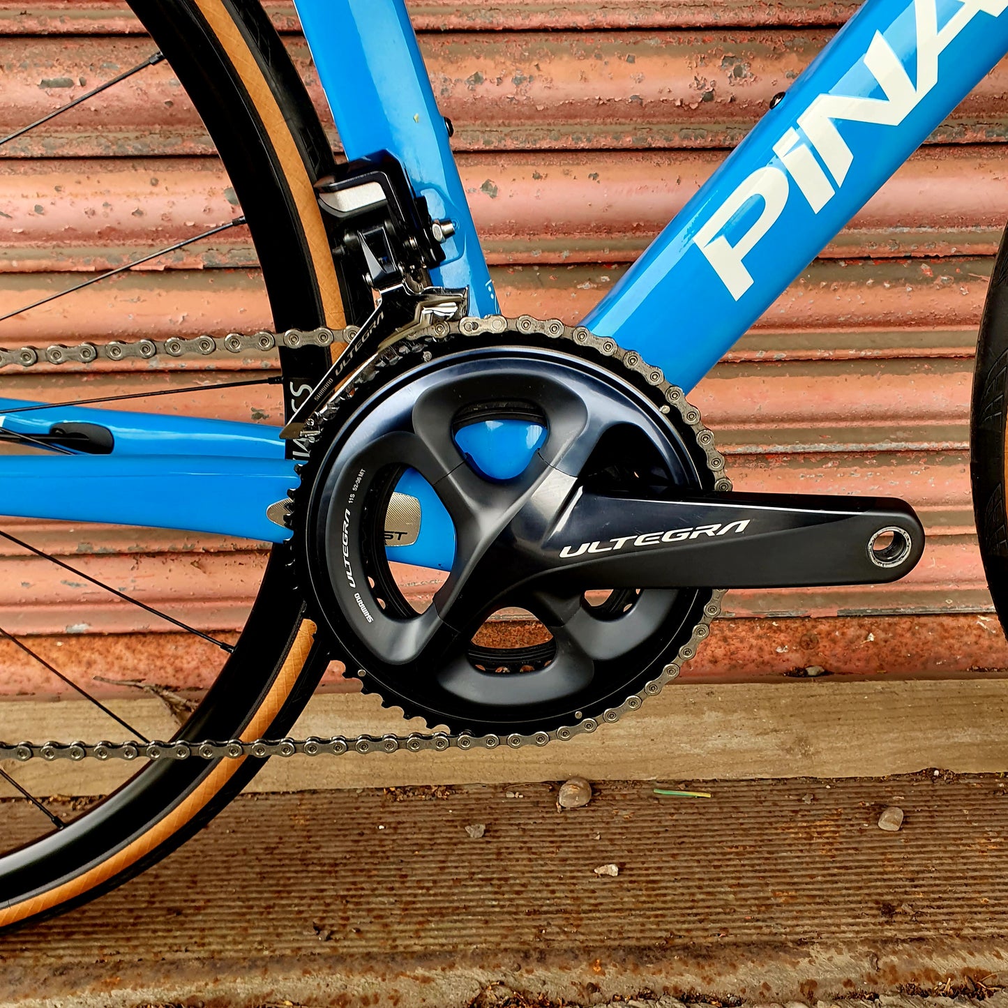 Pinarello Gan Disk Ultegra Di2 Disc Carbon Road Bike - 53cm/54cm