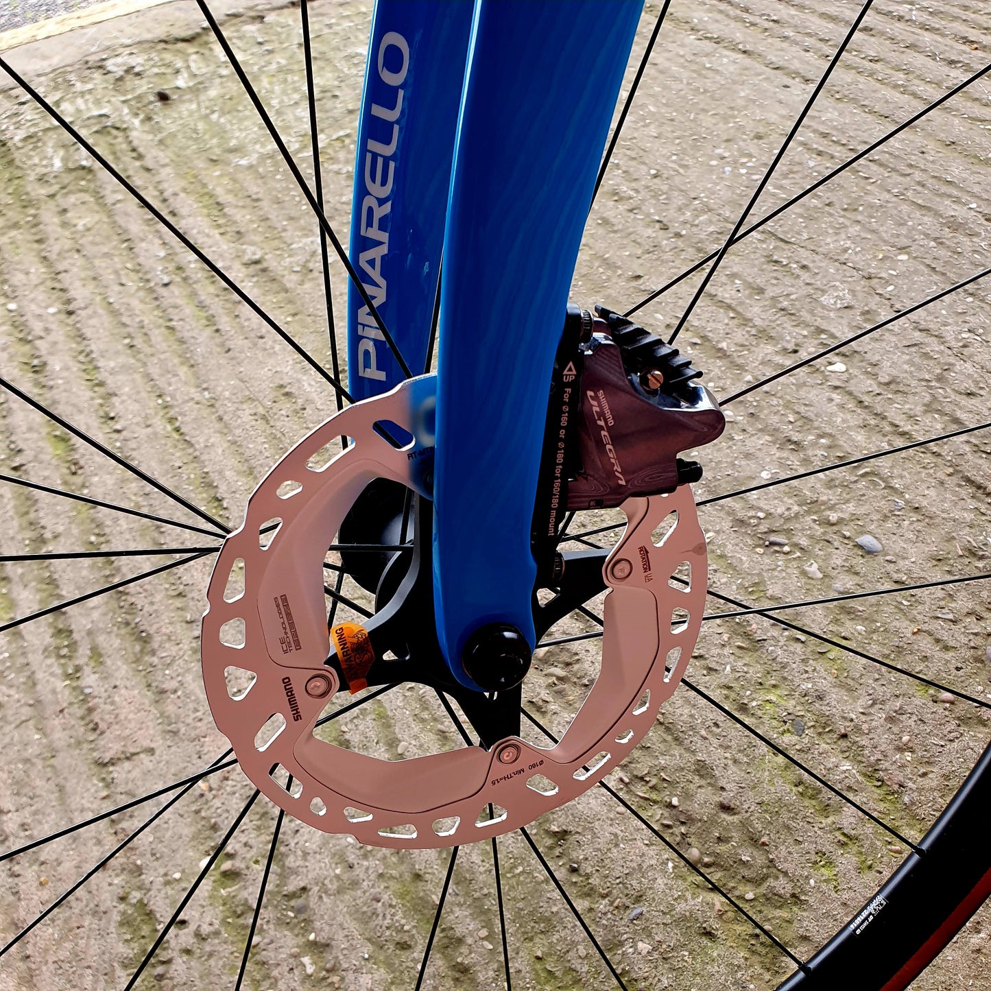 Pinarello Gan Disk Ultegra Di2 Disc Carbon Road Bike - 53cm/54cm