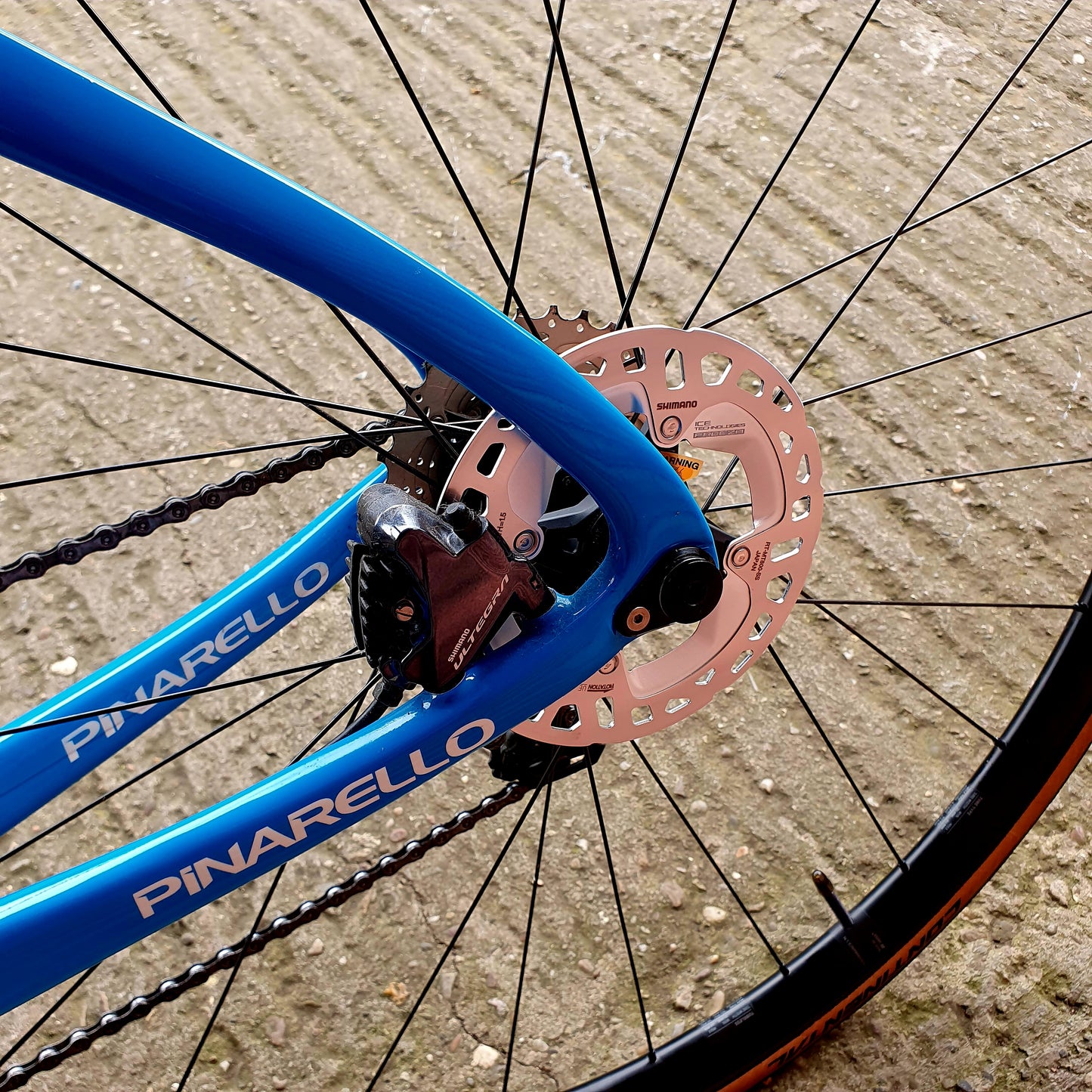 Pinarello Gan Disk Ultegra Di2 Disc Carbon Road Bike - 53cm/54cm