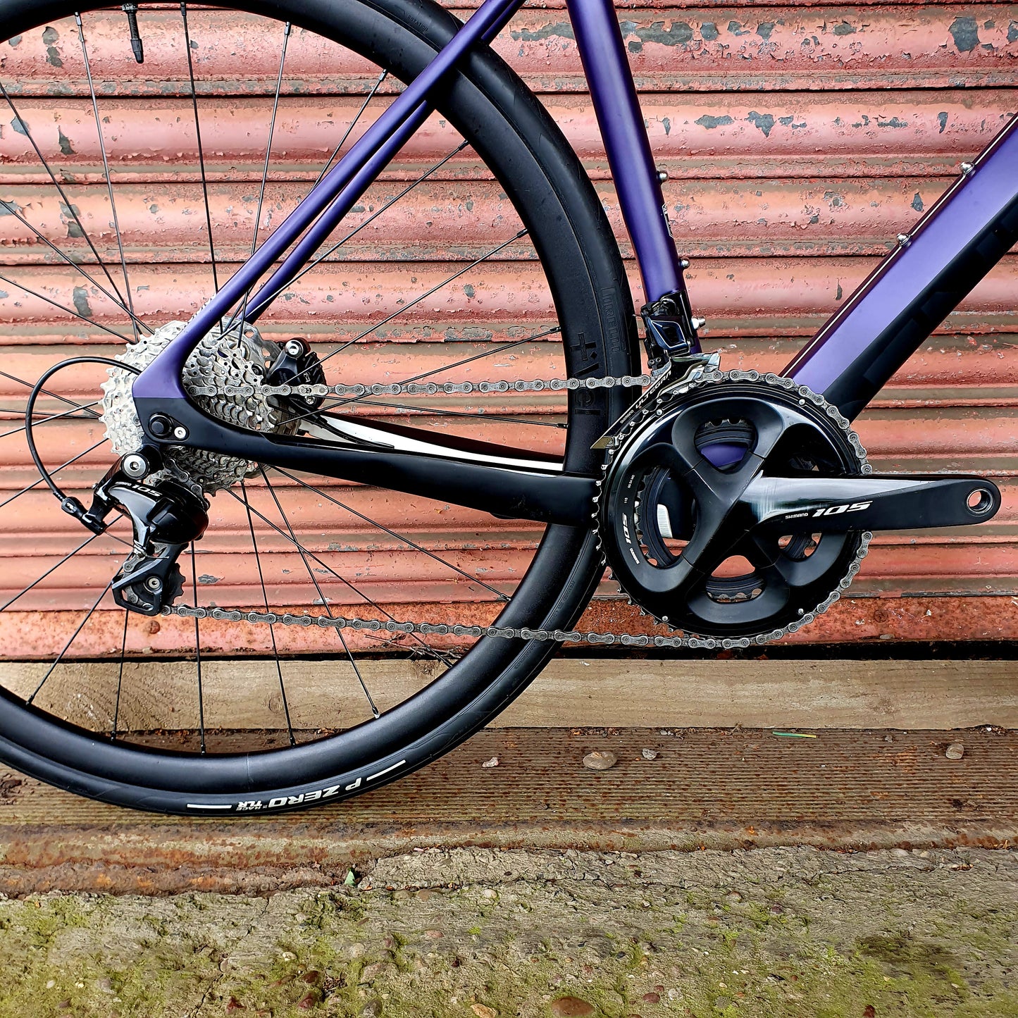 Genesis Zero Disc 105 11 speed Carbon Disc Road Bike - Small 52cm