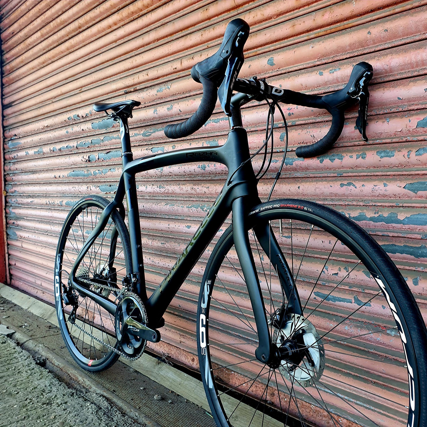 Pinarello Razha Shimano 105 Carbon Disc Road Bike - 60cm