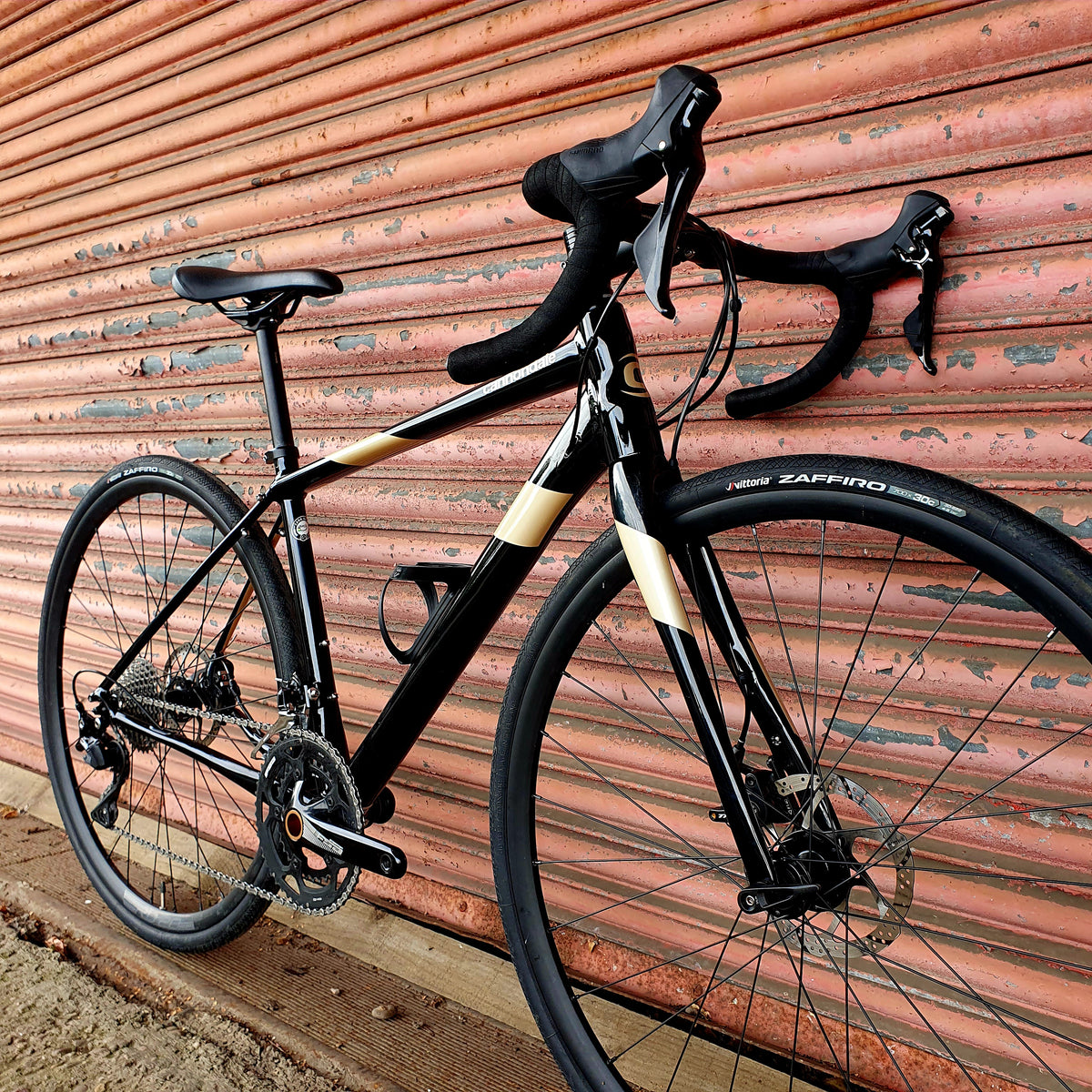 Cannondale Synapse AL Disc Shimano 105 Road/Gravel Bike - 51cm