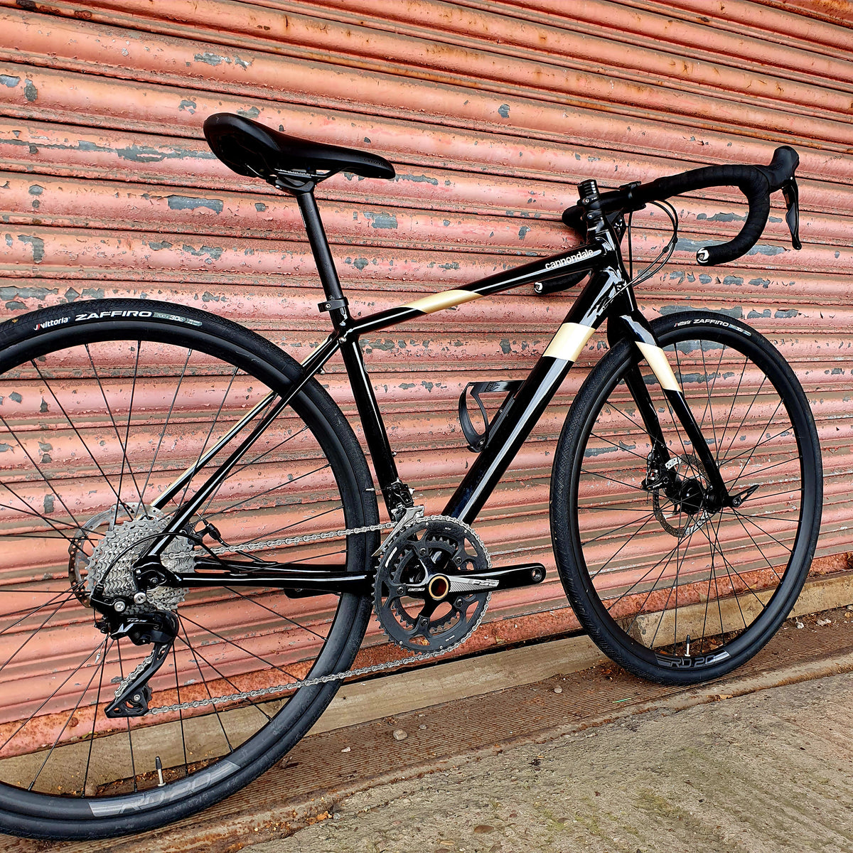 Cannondale Synapse AL Disc Shimano 105 Road/Gravel Bike - 51cm