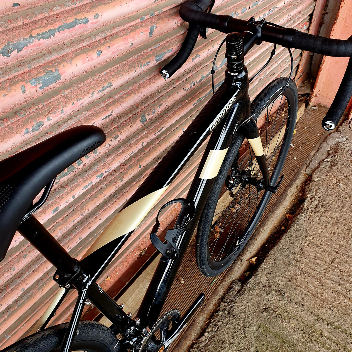 Cannondale Synapse AL Disc Shimano 105 Road/Gravel Bike - 51cm