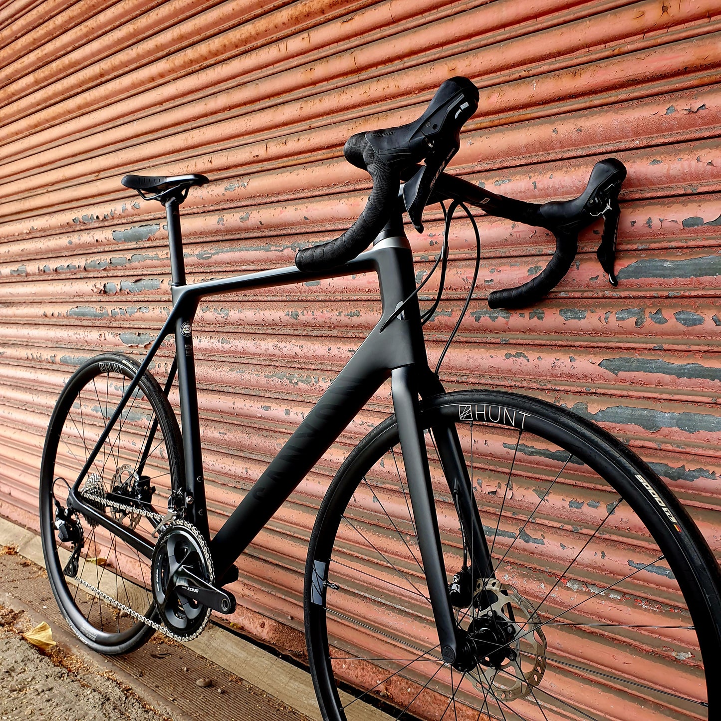 Canyon Ultimate CF SL Shimano 105 Carbon Disc Road Bike - XL 61cm