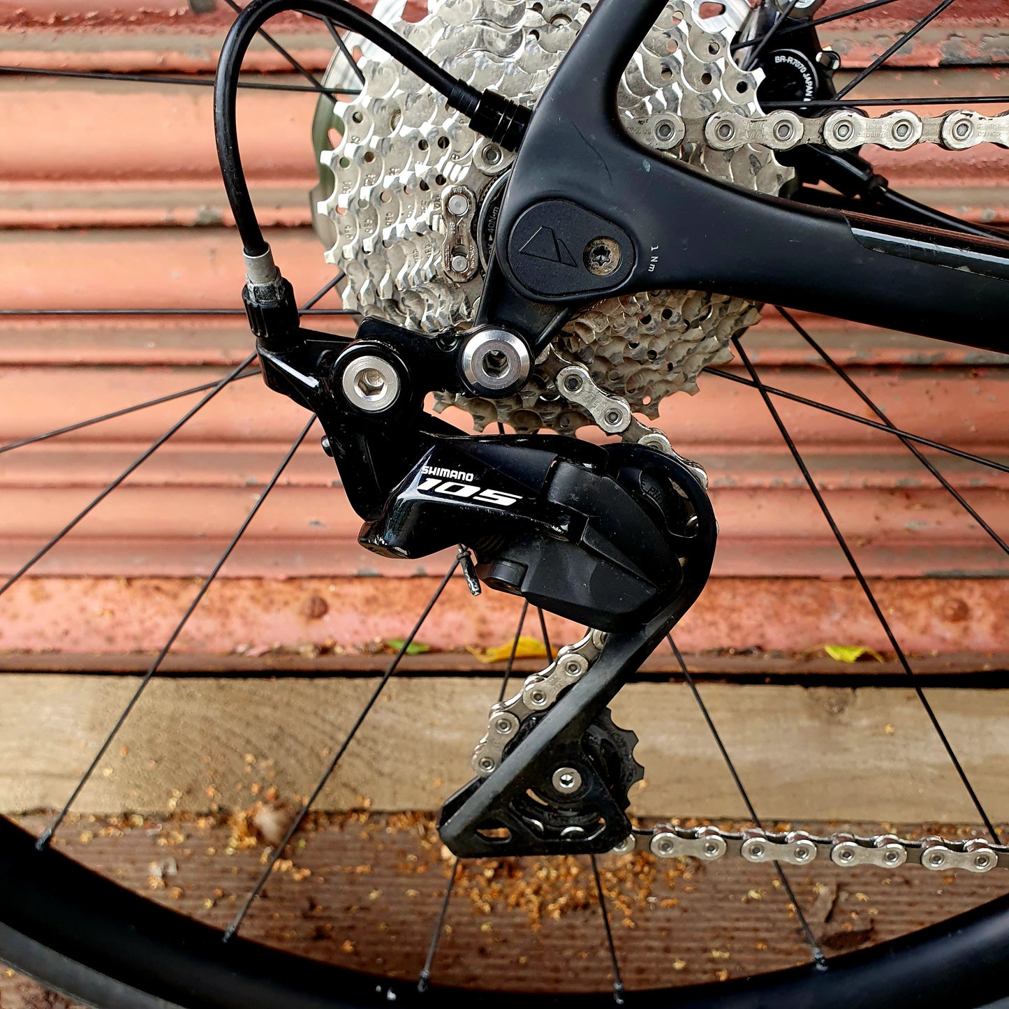 Canyon Ultimate CF SL Shimano 105 Carbon Disc Road Bike - XL 61cm