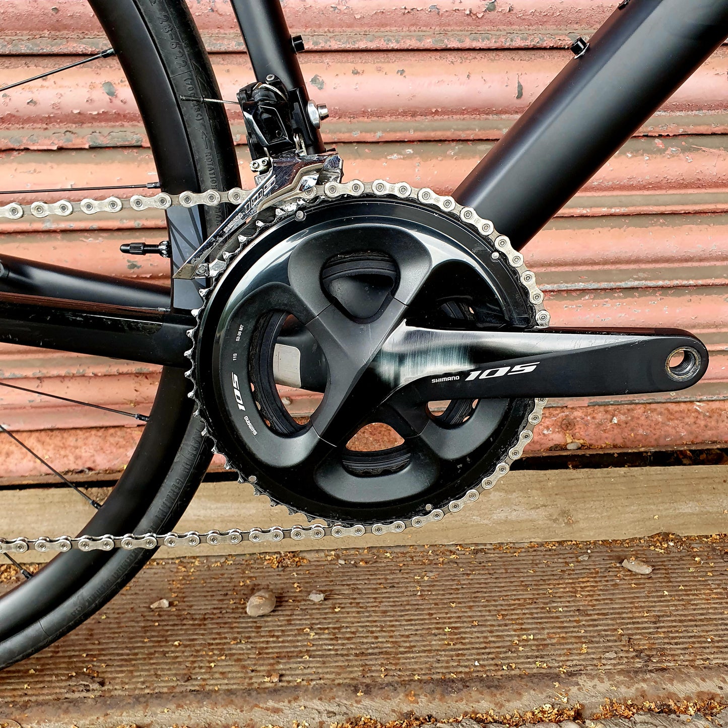 Canyon Ultimate CF SL Shimano 105 Carbon Disc Road Bike - XL 61cm