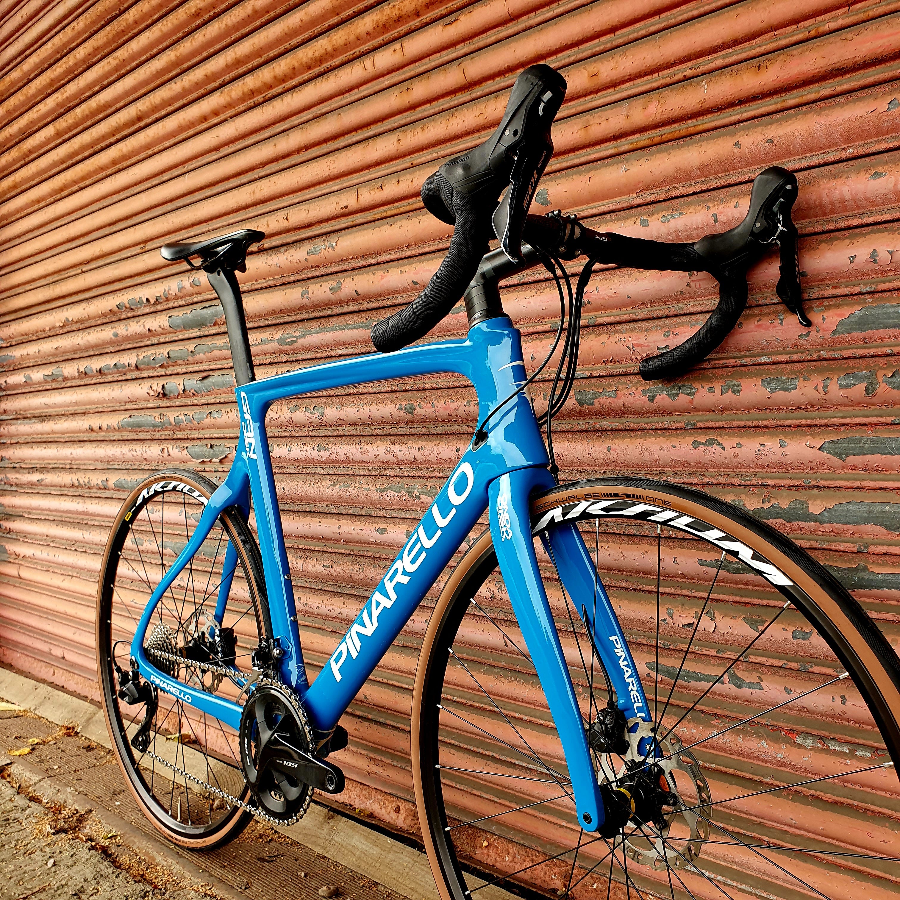 Pinarello Gan Disk 105 Disc Carbon Road Bike 57.5cm Broximo Prestige Steeds