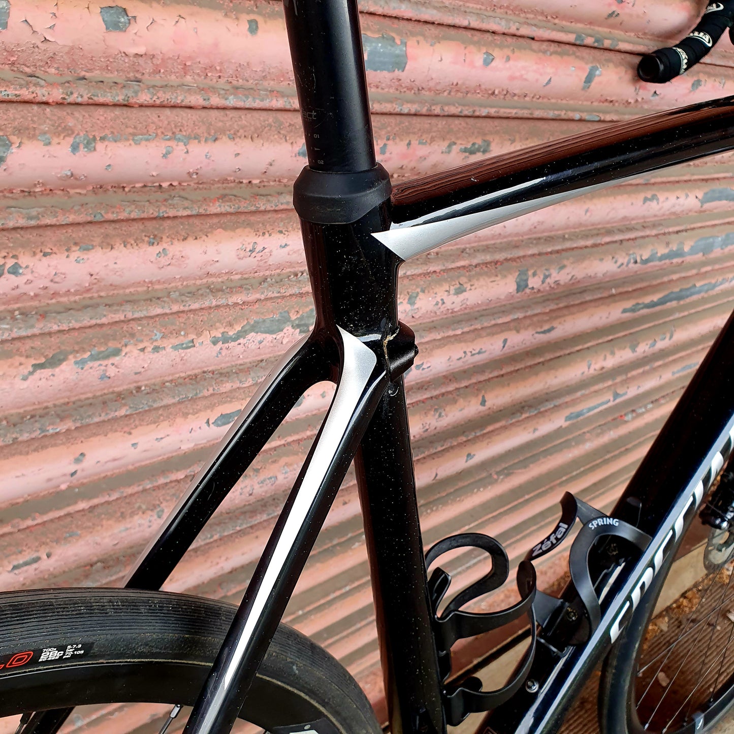 Specialized Roubaix Expert Ultegra Di2 Carbon Disc Road Bike - 61cm