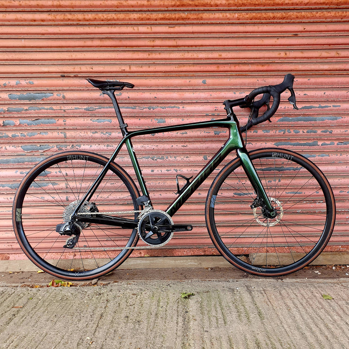 Merida Scultura 9000-E SRAM Rival AXS Carbon Disc Road Bike Light - Large 58cm