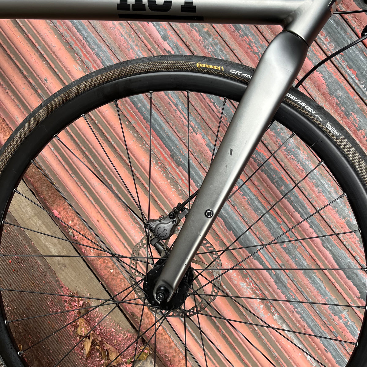Hoy Shizuoka 004 SRAM Rival Hydraulic Brakes 11sp Hybrid City Road Bike - Medium