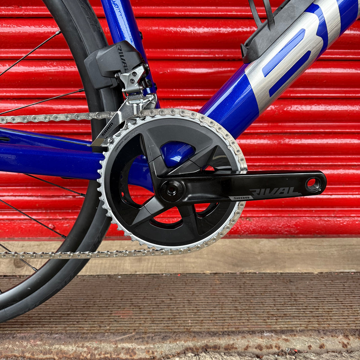 BMC TeamMachine SLR SRAM Rival AXS Carbon Disc Road Bike - 58cm