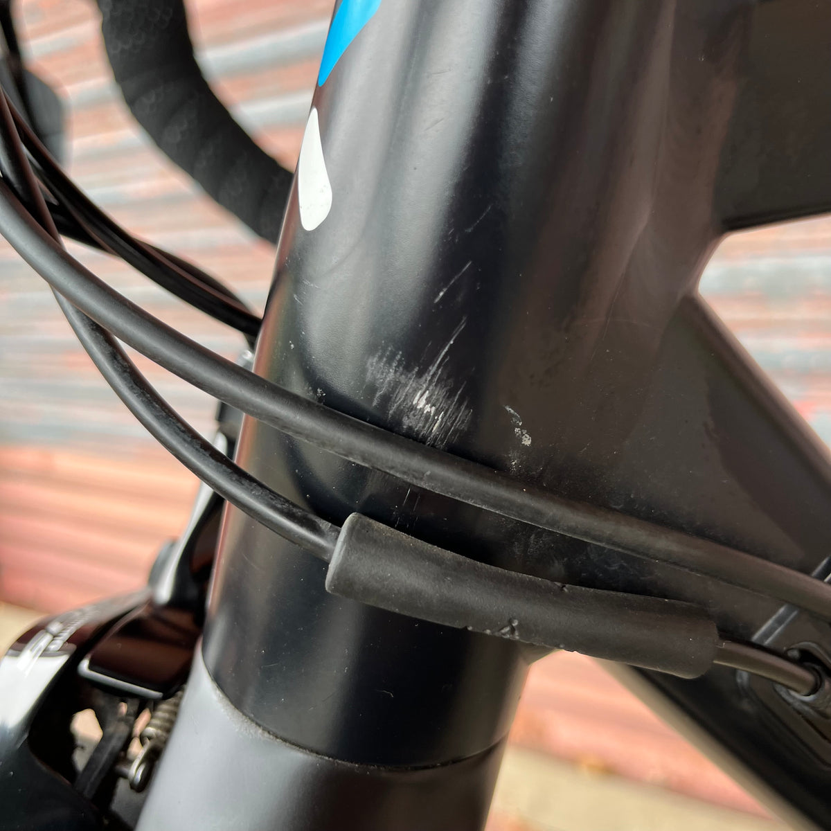 Btwin Ultra AF 700 Shimano 105 Aluminium Road Bike - S 53cm